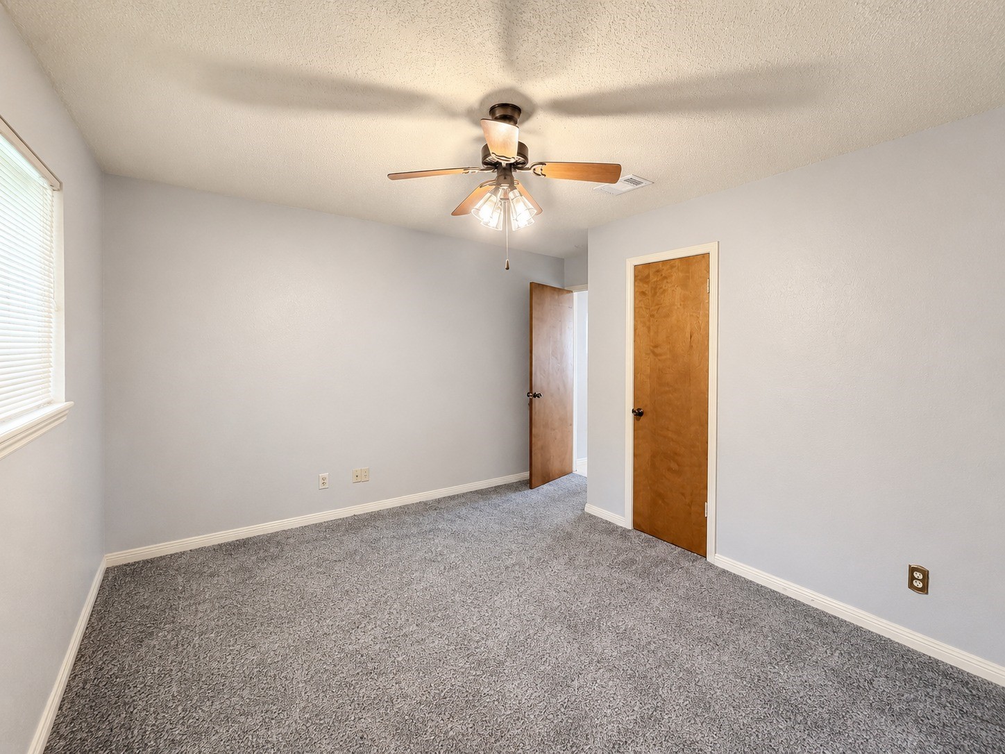 708 Shady Lane, La Marque, TX 77568