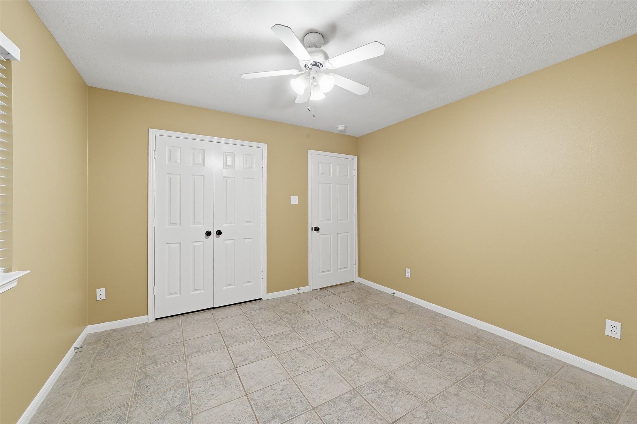 15307 Inks Lake Drive, Sugar Land, TX 77498
