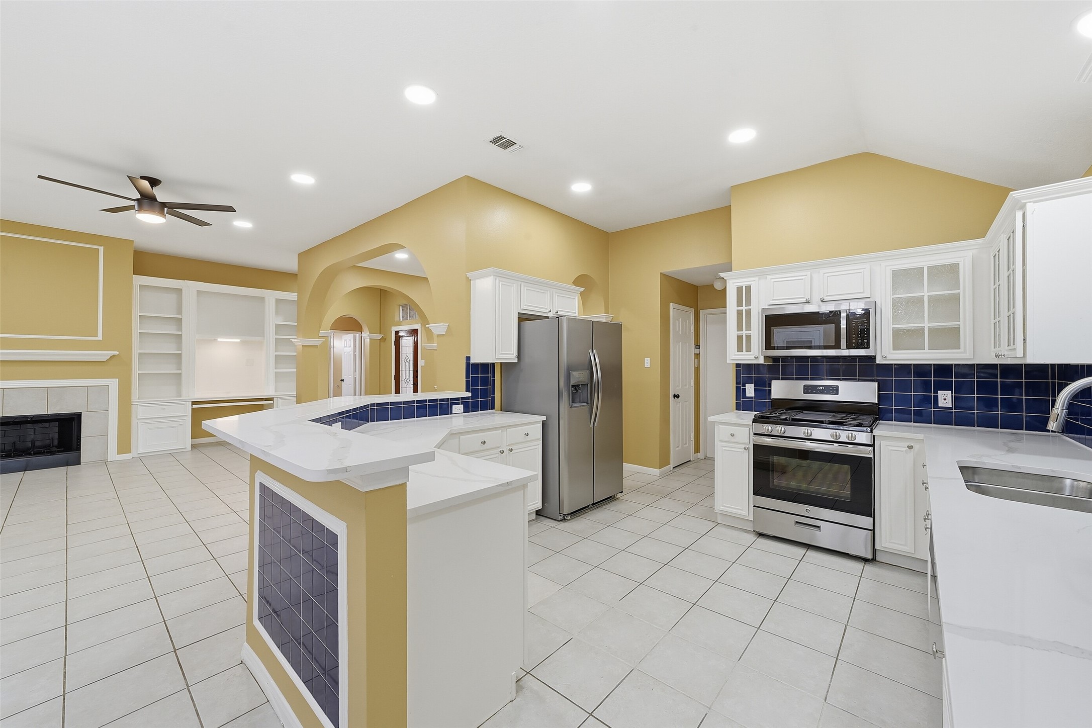 15307 Inks Lake Drive, Sugar Land, TX 77498