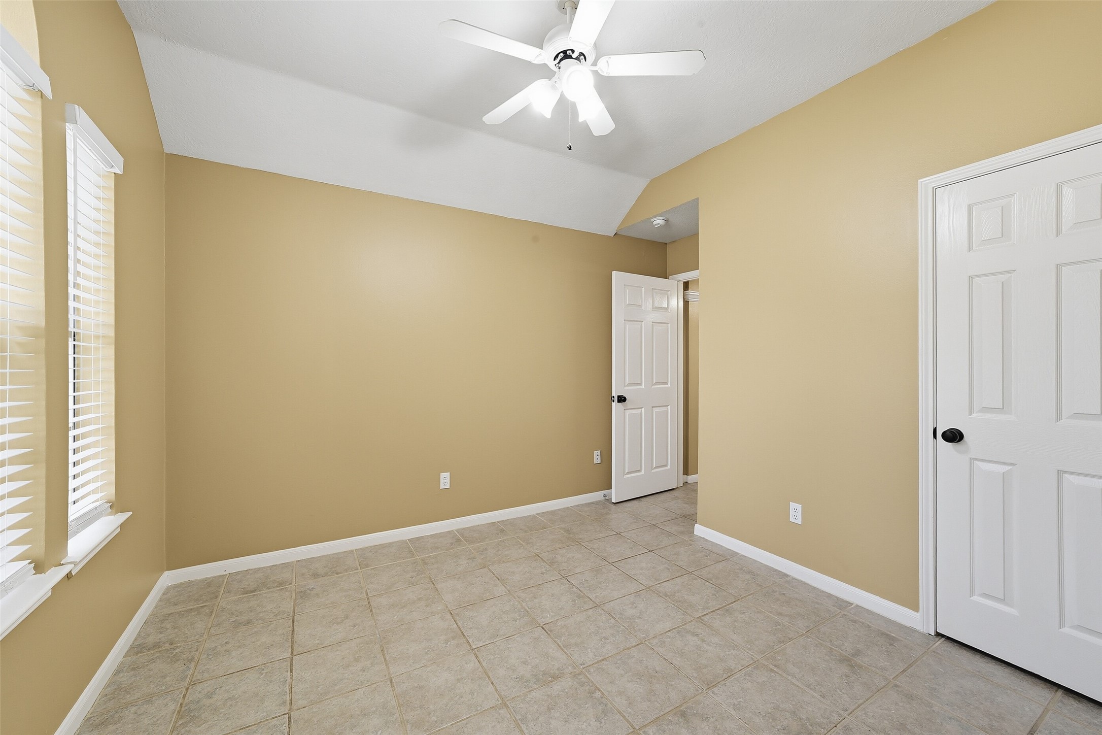 15307 Inks Lake Drive, Sugar Land, TX 77498