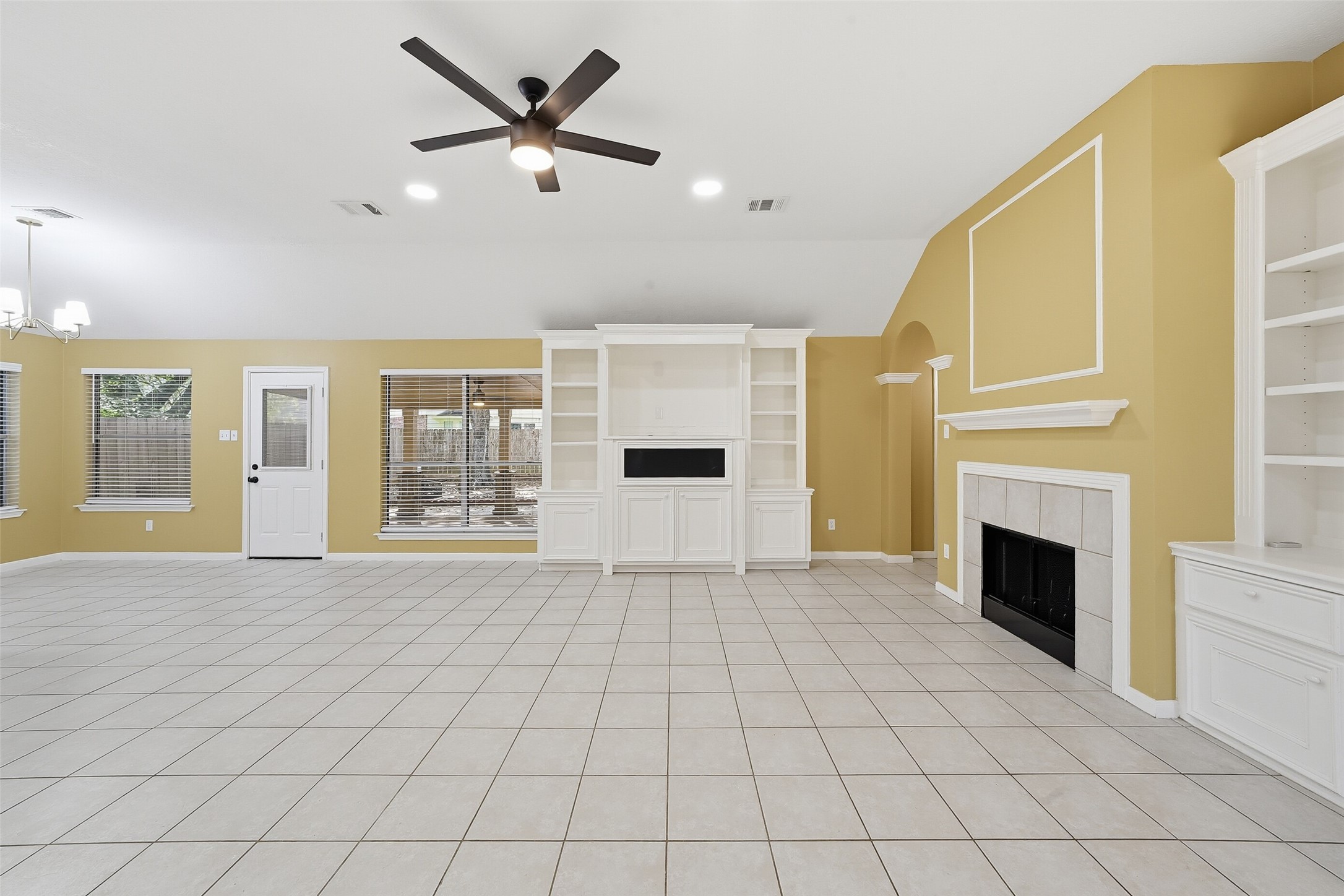 15307 Inks Lake Drive, Sugar Land, TX 77498