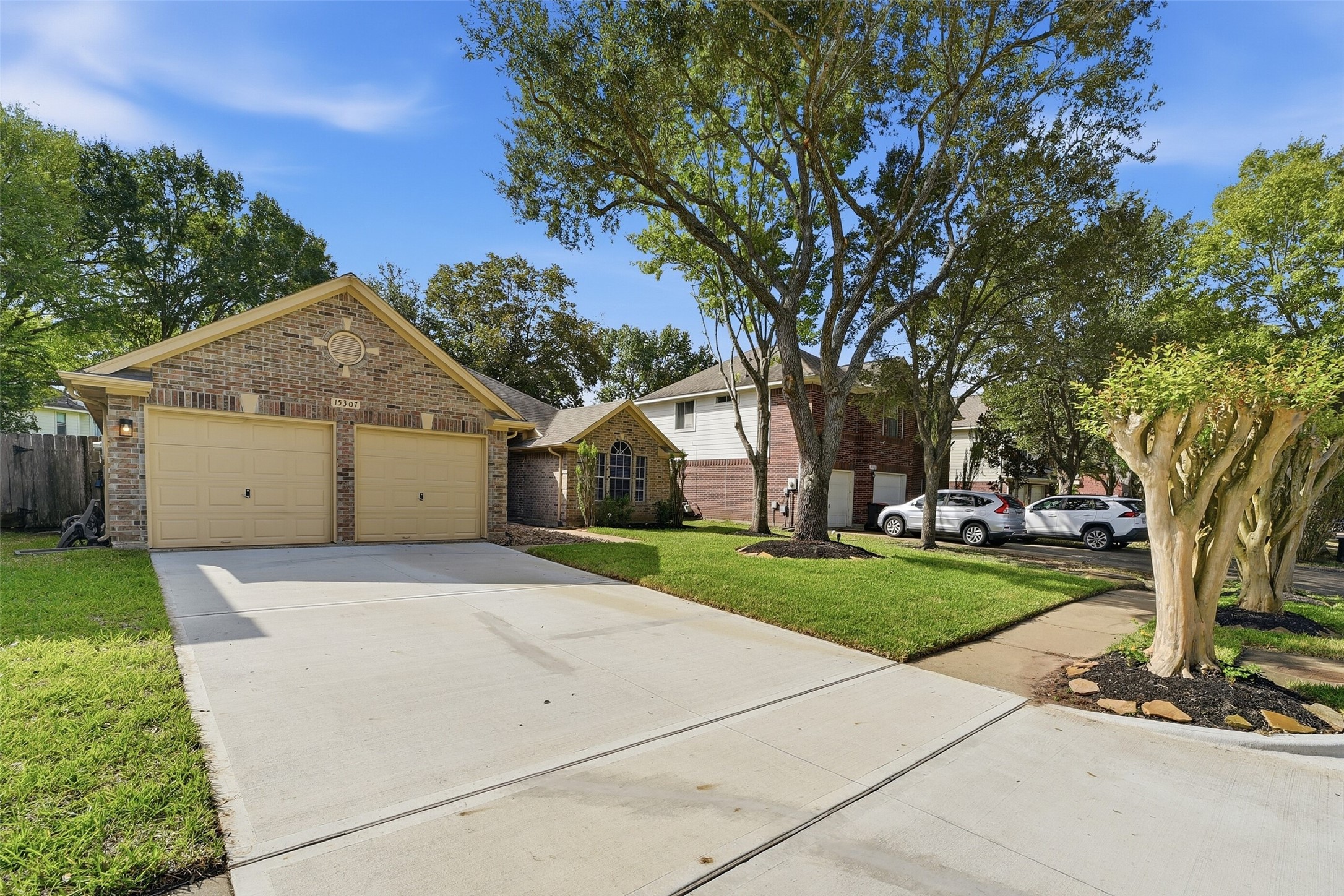 15307 Inks Lake Drive, Sugar Land, TX 77498