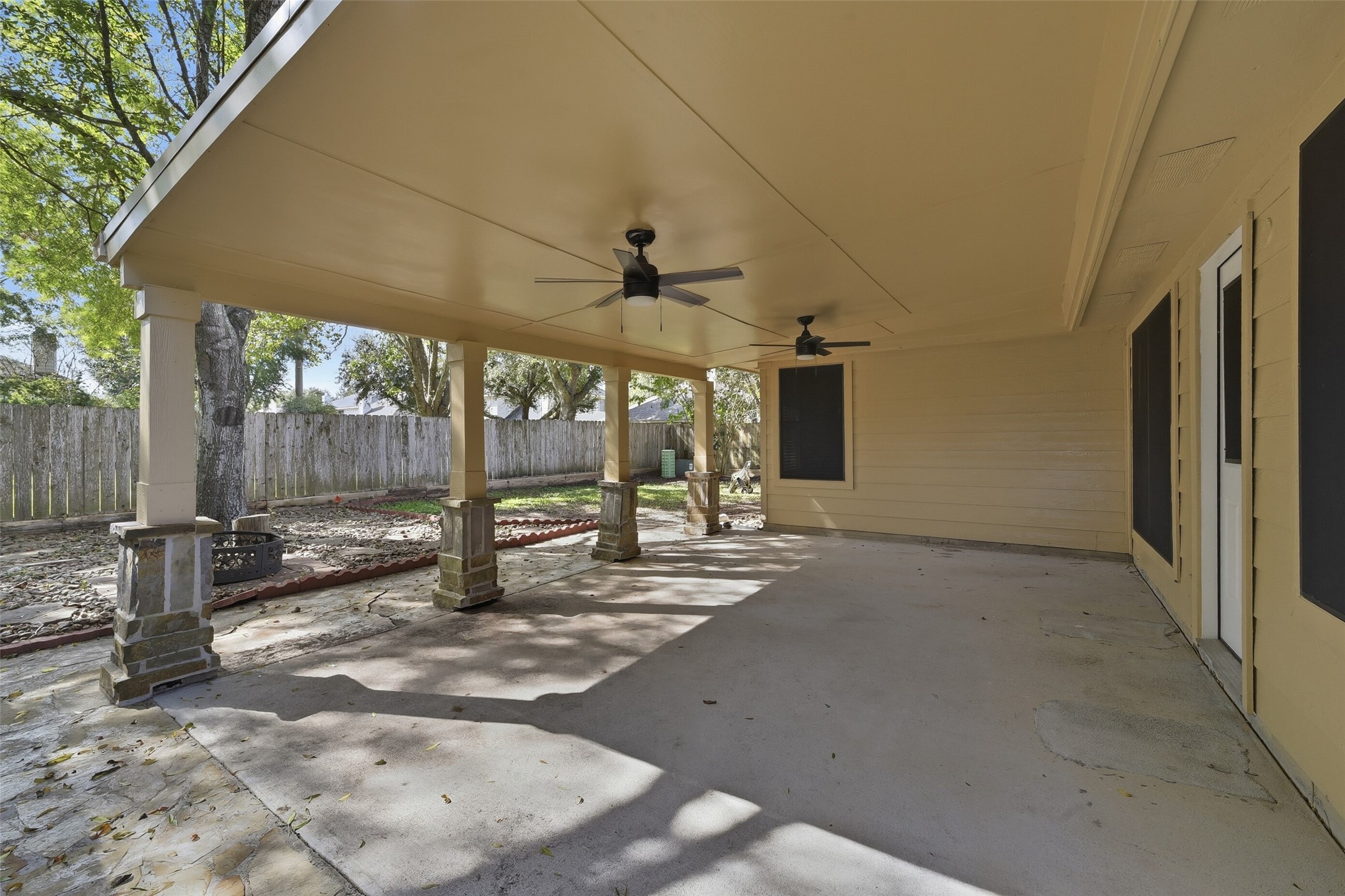 15307 Inks Lake Drive, Sugar Land, TX 77498