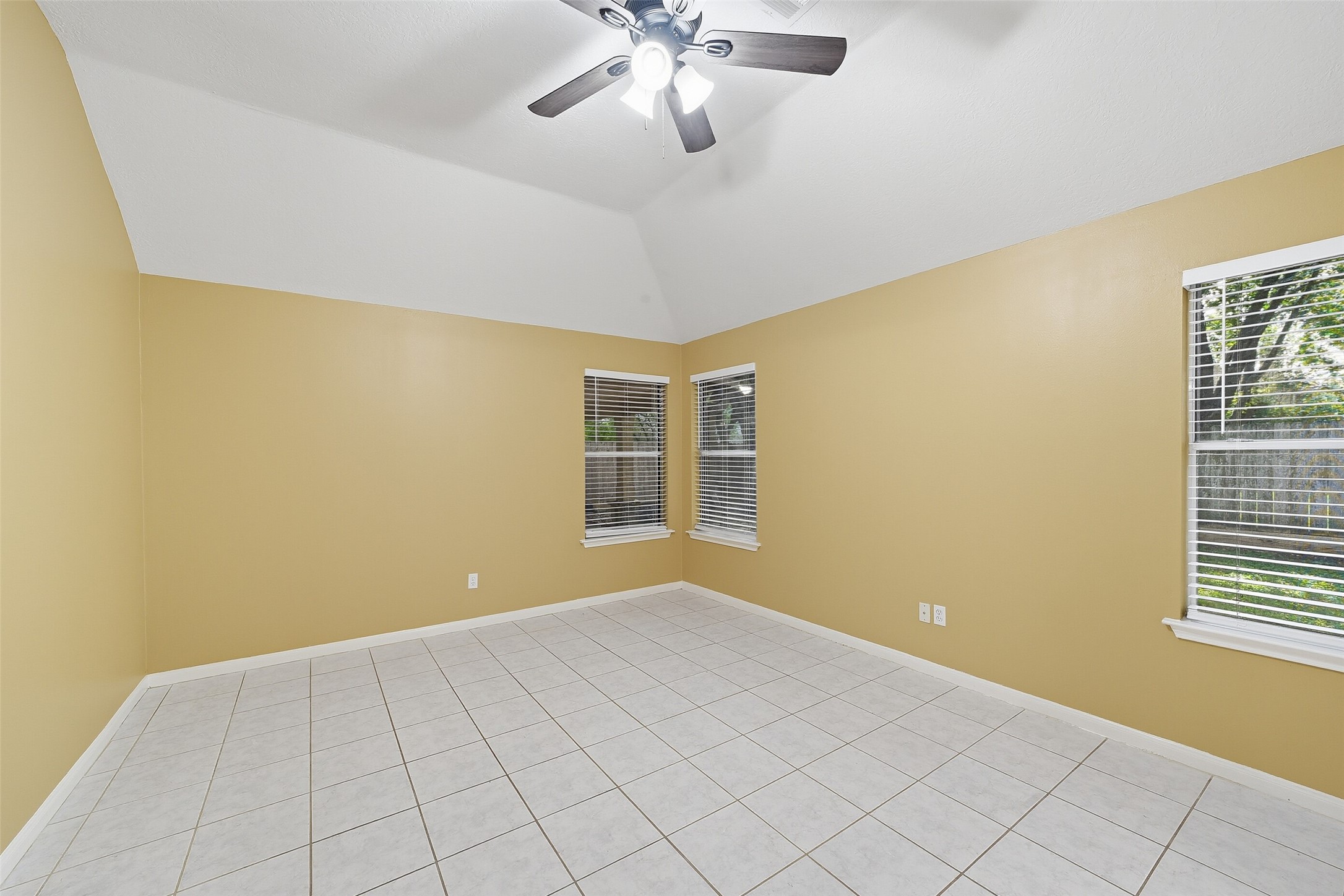 15307 Inks Lake Drive, Sugar Land, TX 77498
