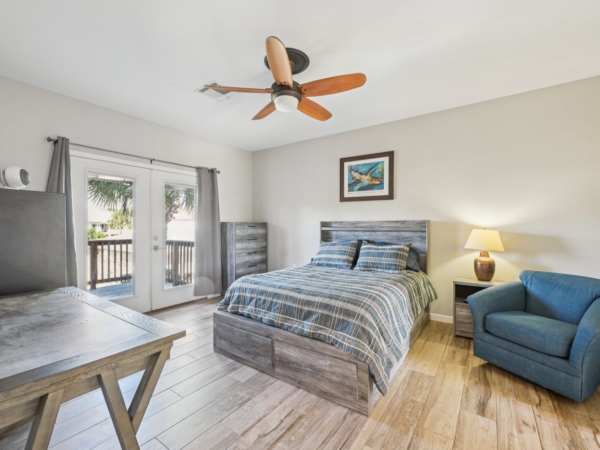 2007 Port Royal Drive, Nassau Bay, TX 77058