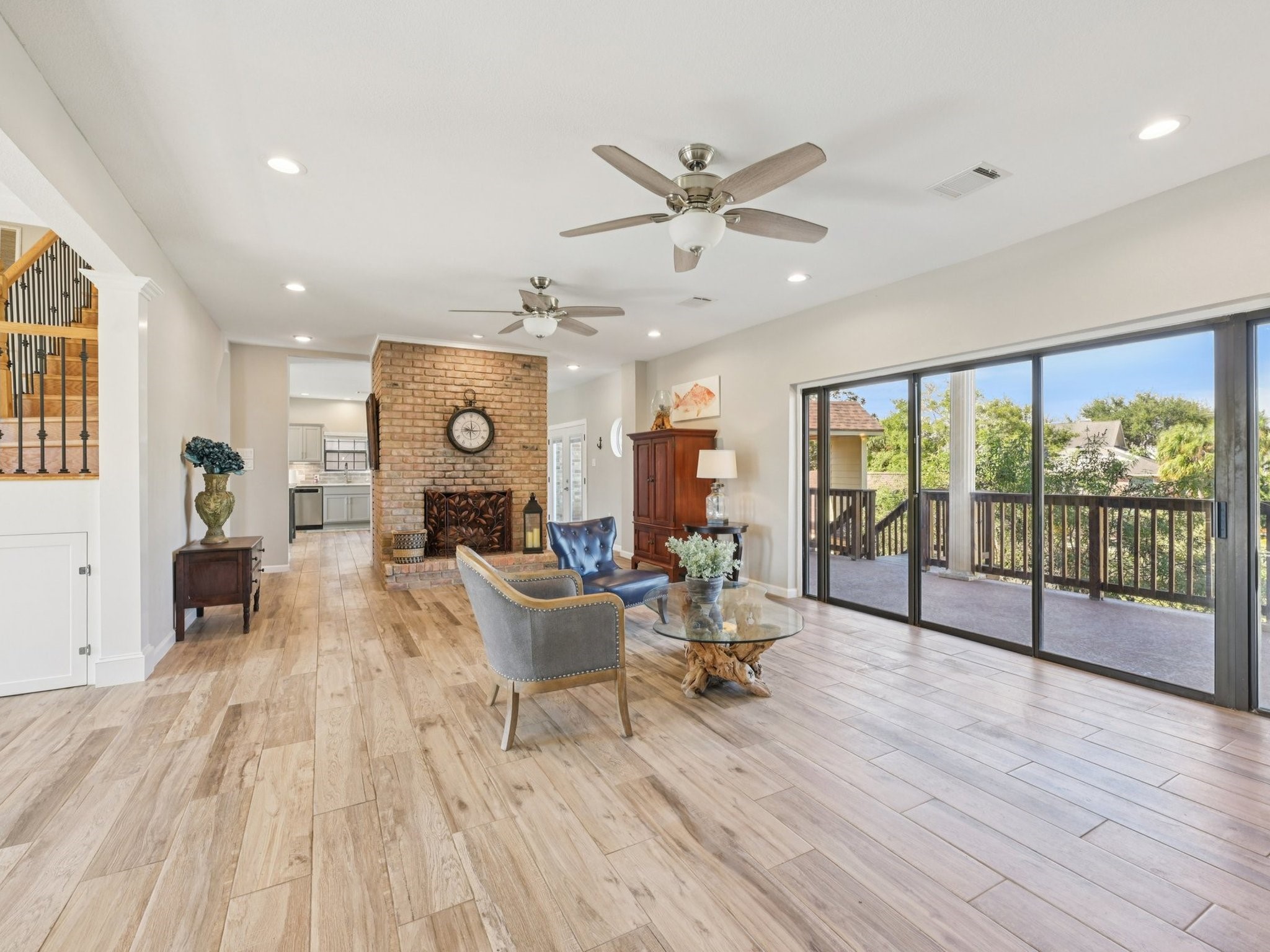 2007 Port Royal Drive, Nassau Bay, TX 77058