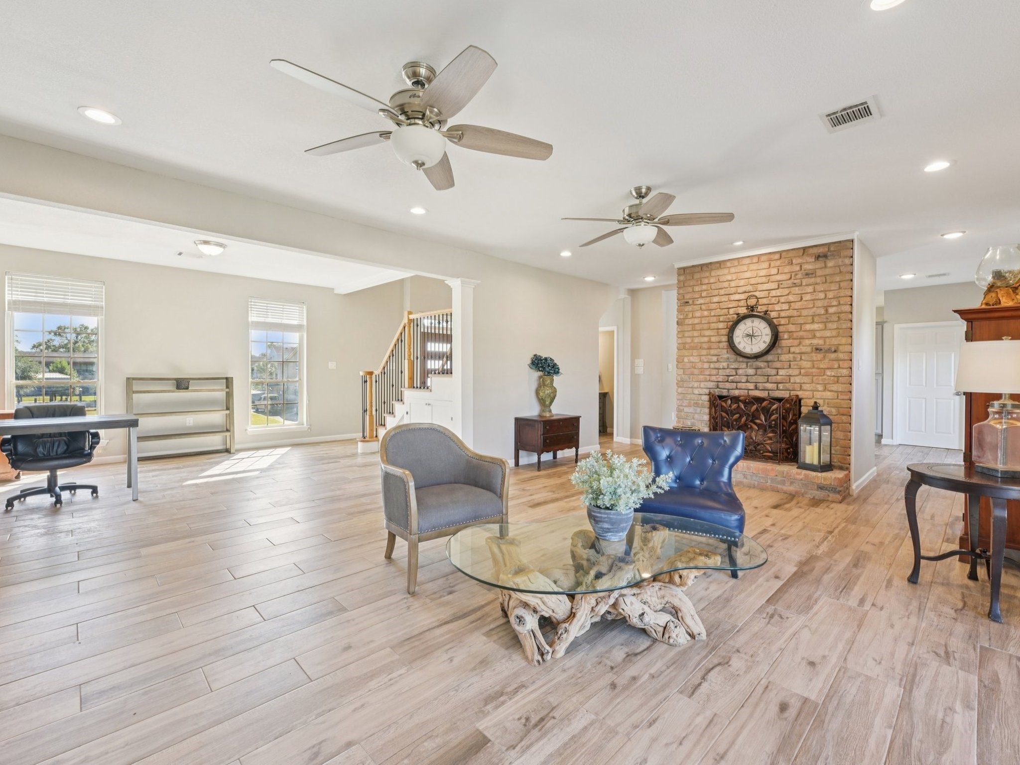 2007 Port Royal Drive, Nassau Bay, TX 77058