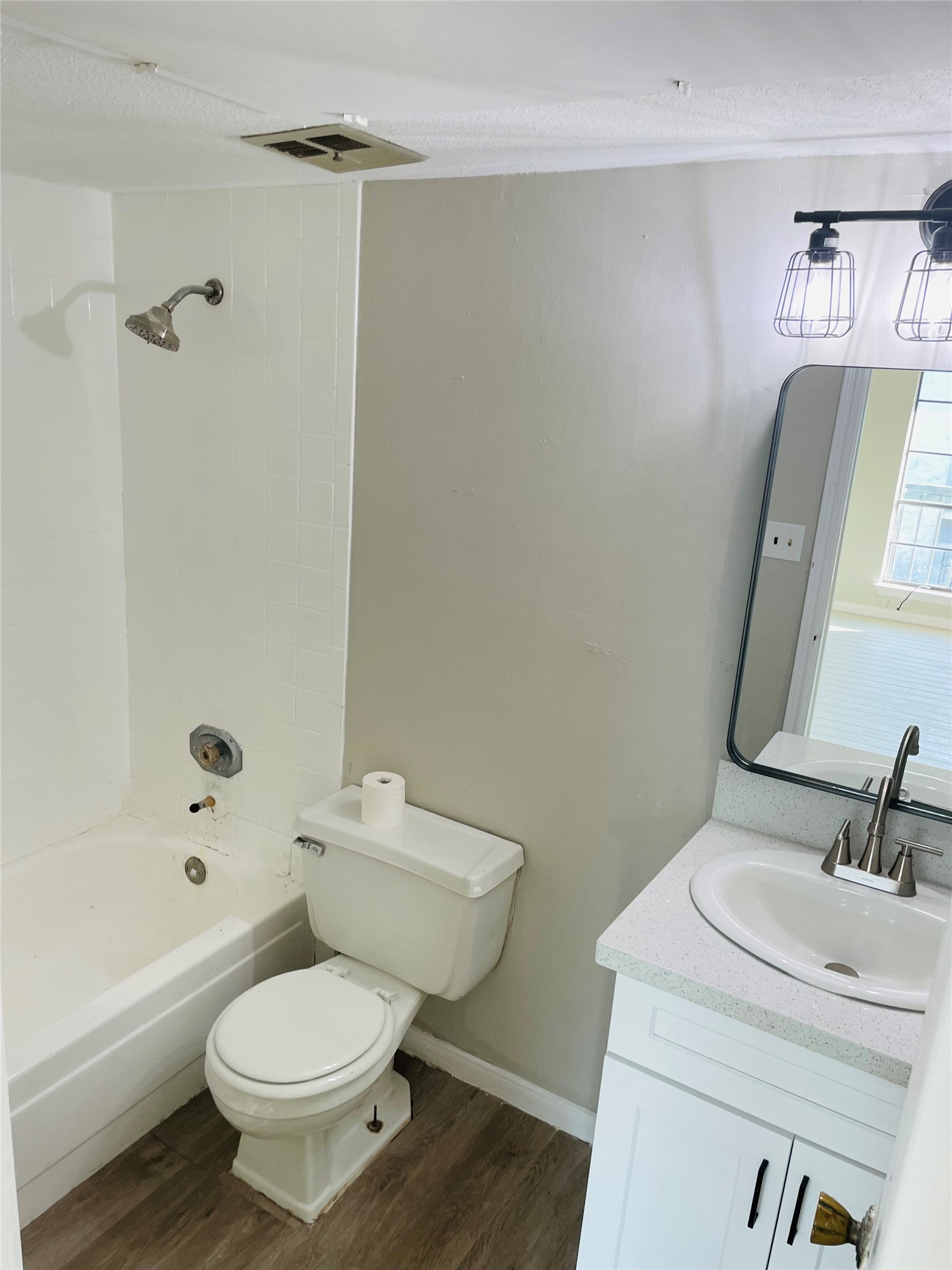 9550 Deering Drive, #310, Houston, TX 77036