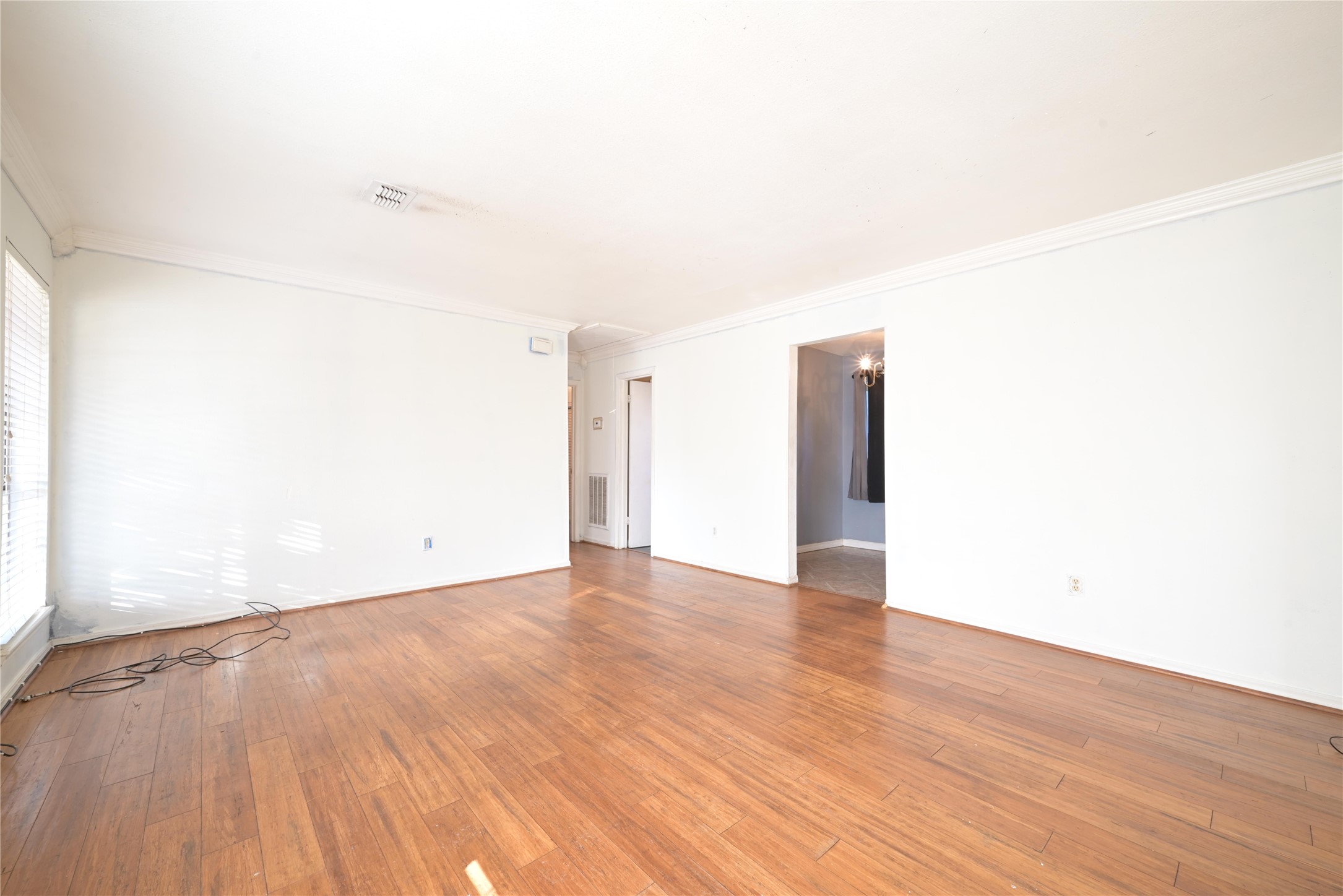 10204 Peachtree Street, Houston, TX 77016