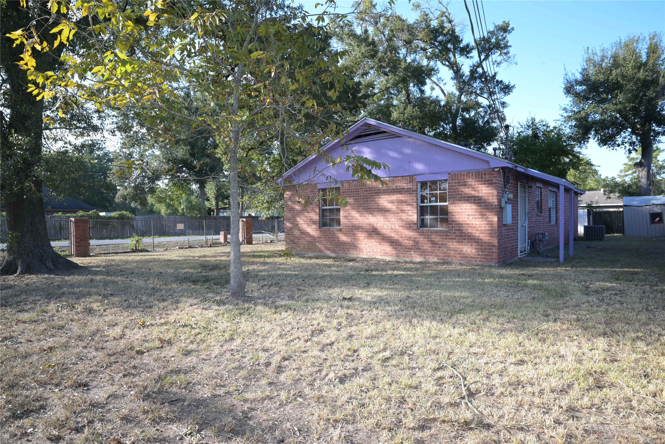 10204 Peachtree Street, Houston, TX 77016