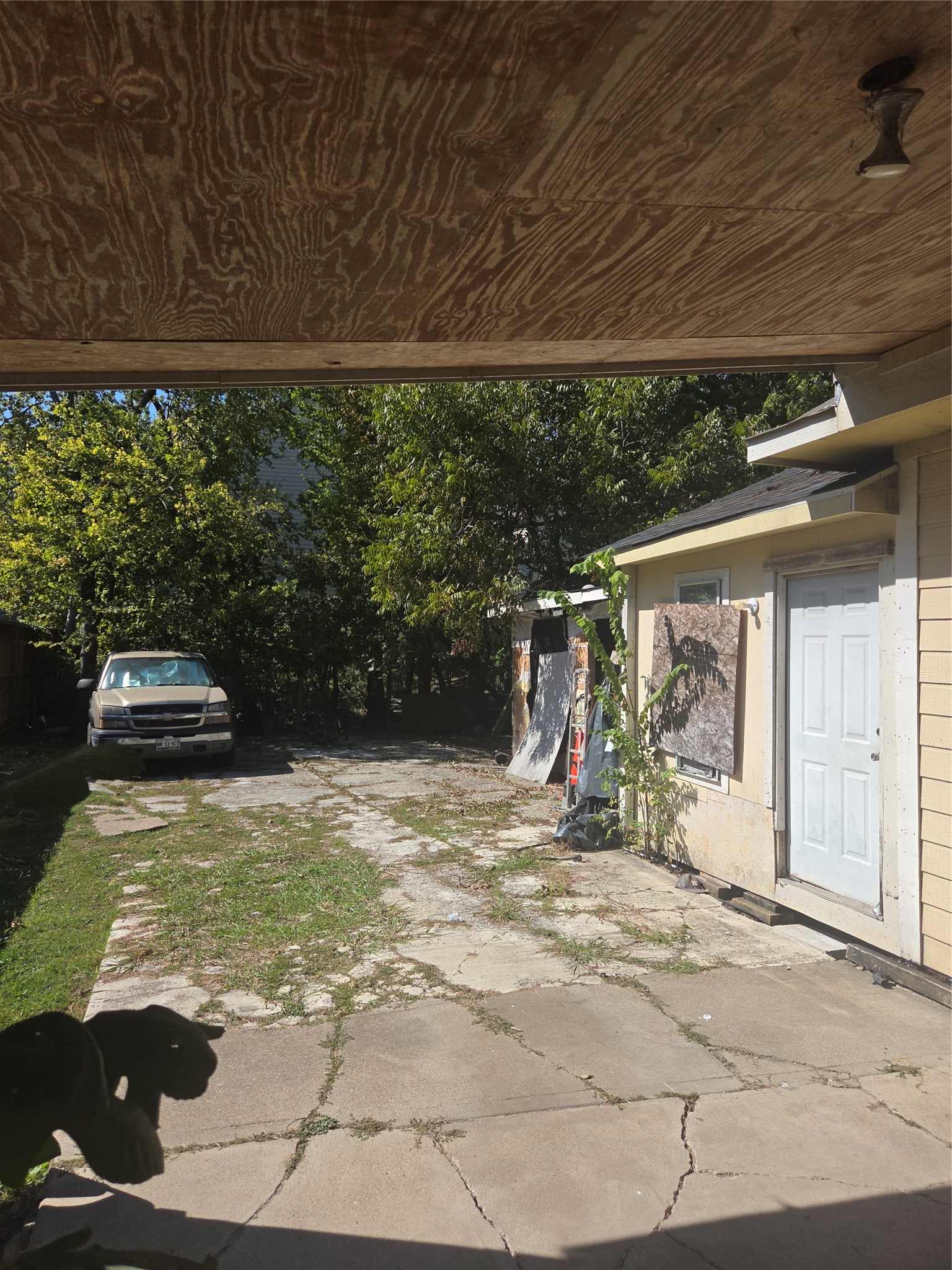 MASSIVE CARPORT