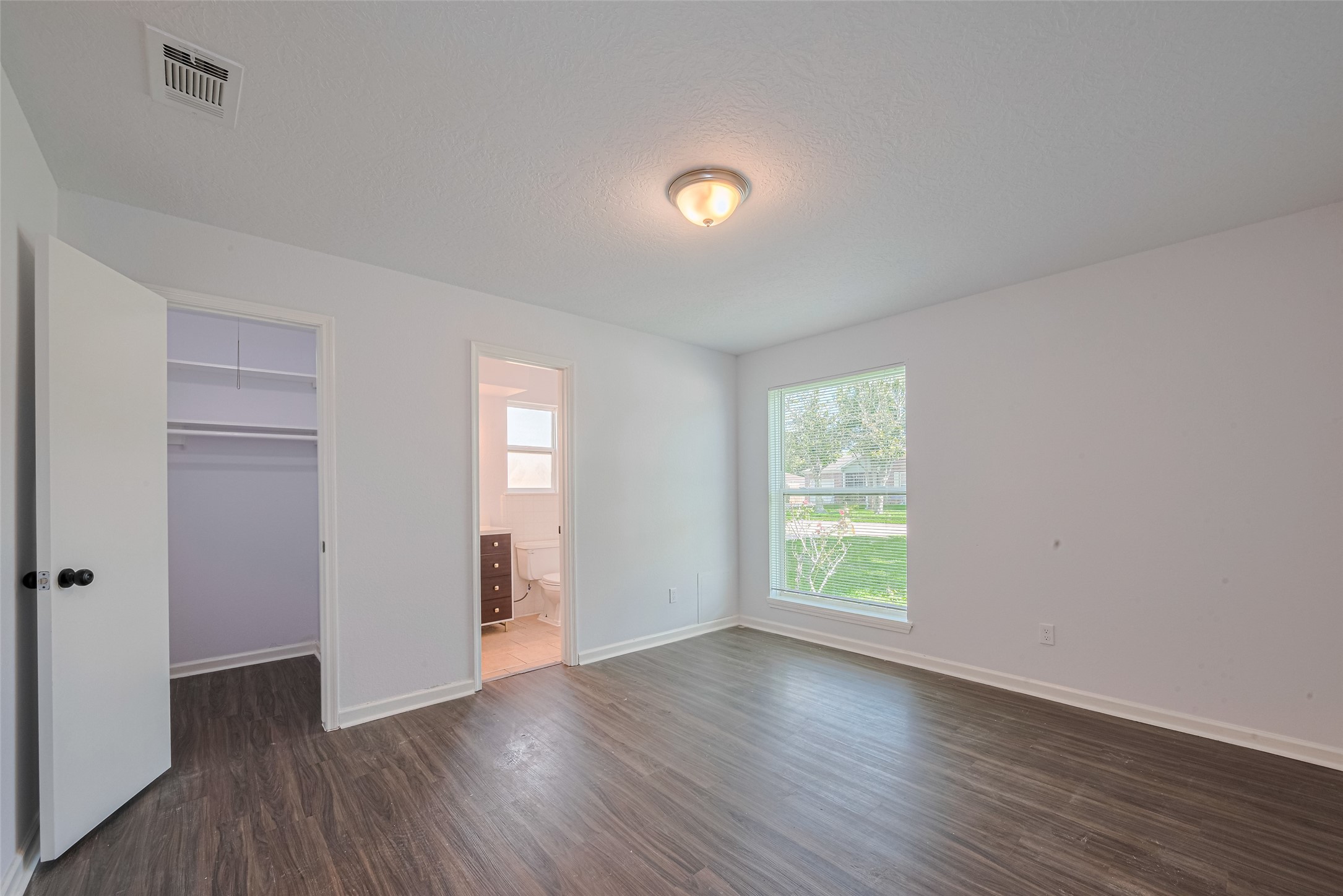 7926 Jonquil Drive, Texas City, TX 77591