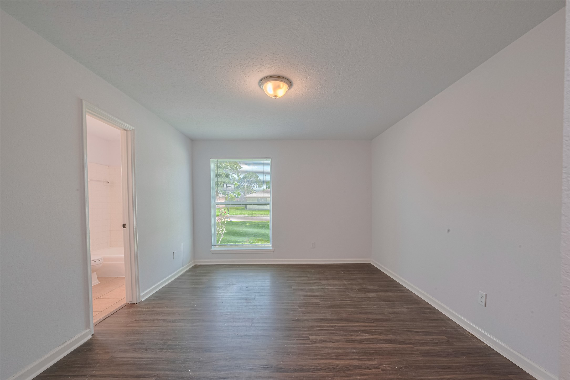 7926 Jonquil Drive, Texas City, TX 77591