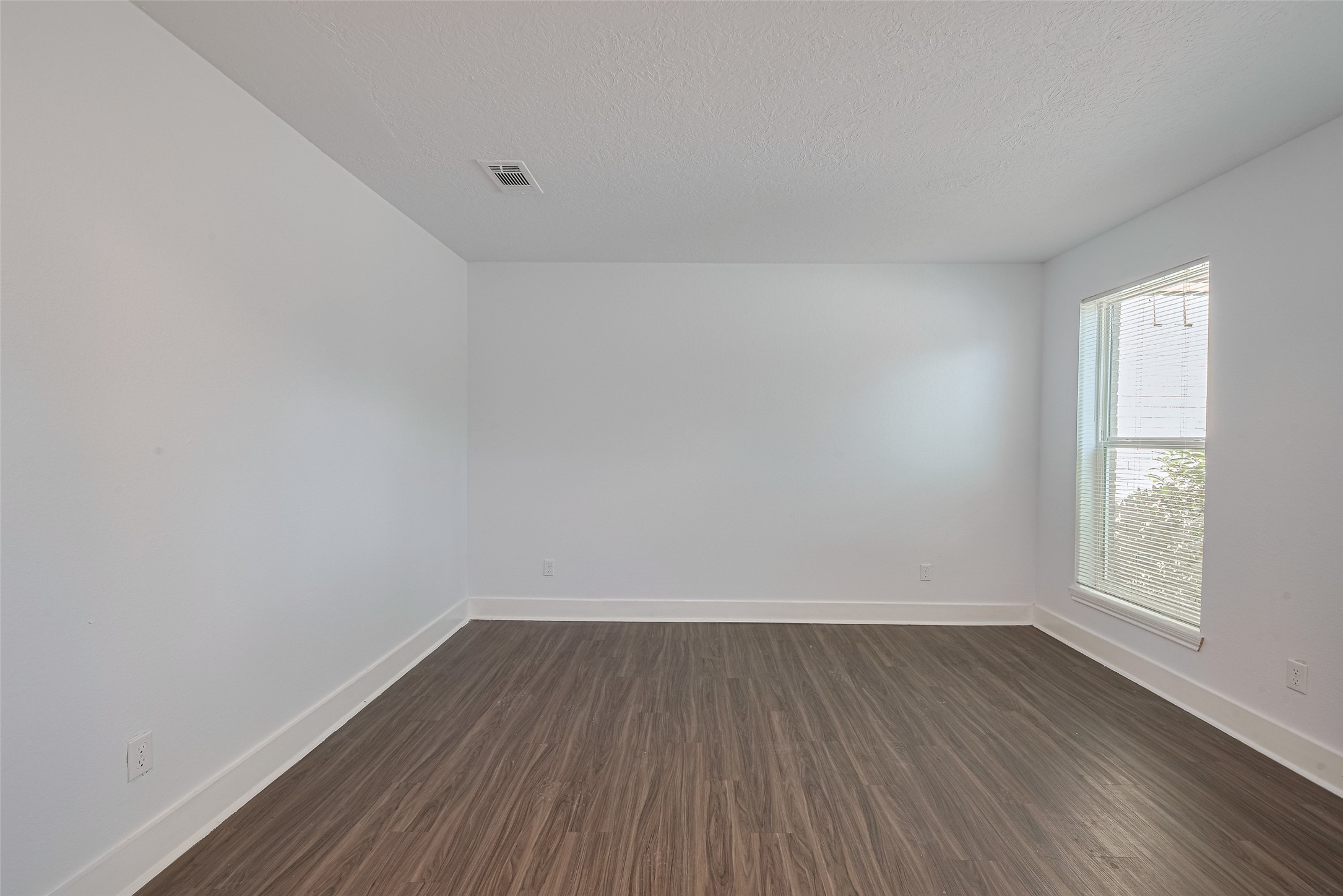 7926 Jonquil Drive, Texas City, TX 77591
