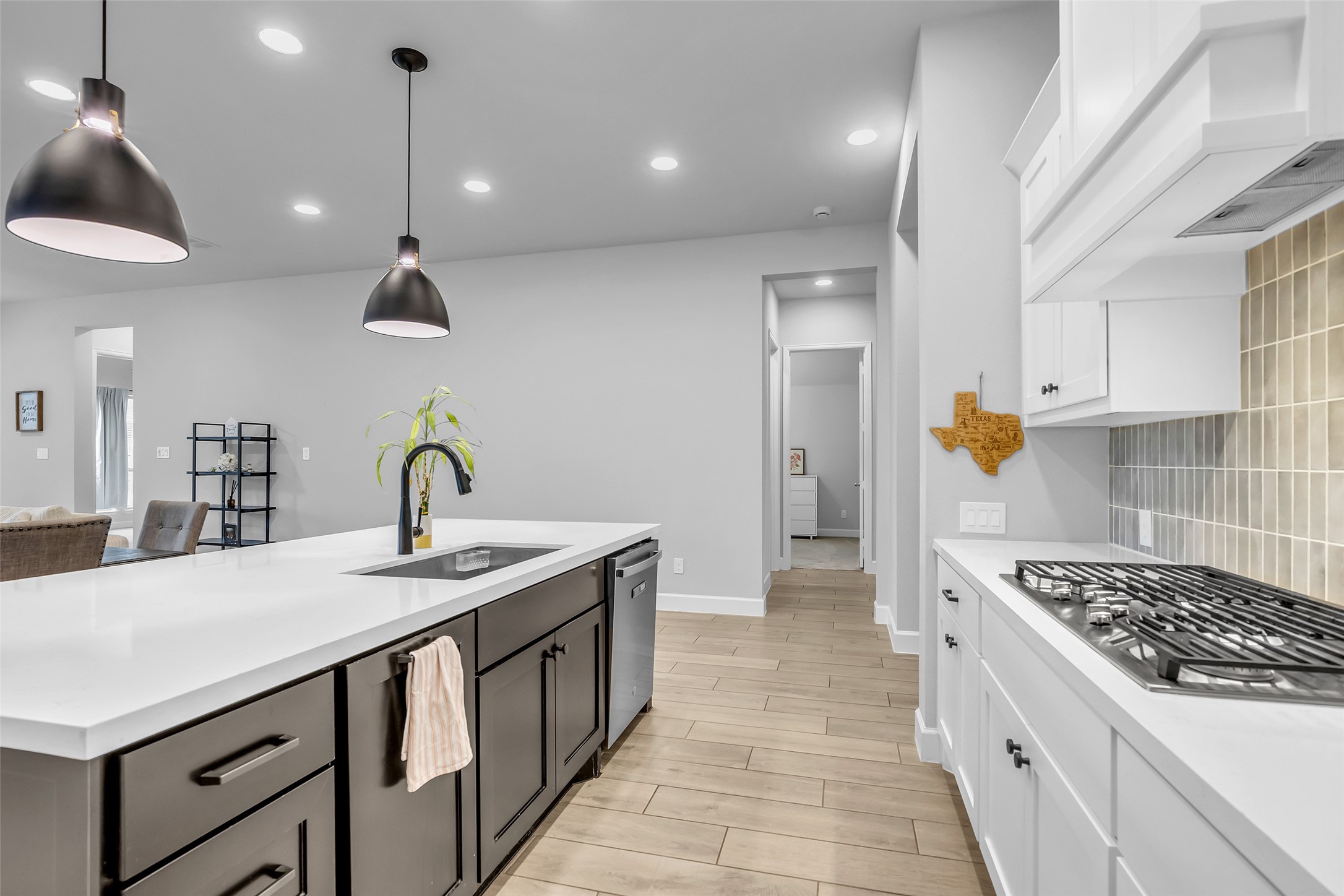 Light, Bright, Airy. Luxurious Living In Your Day to Day.