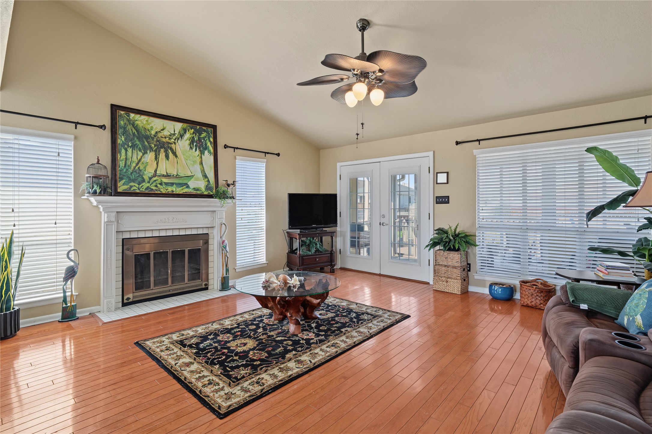 1 N Pelican Street, La Marque, TX 77568
