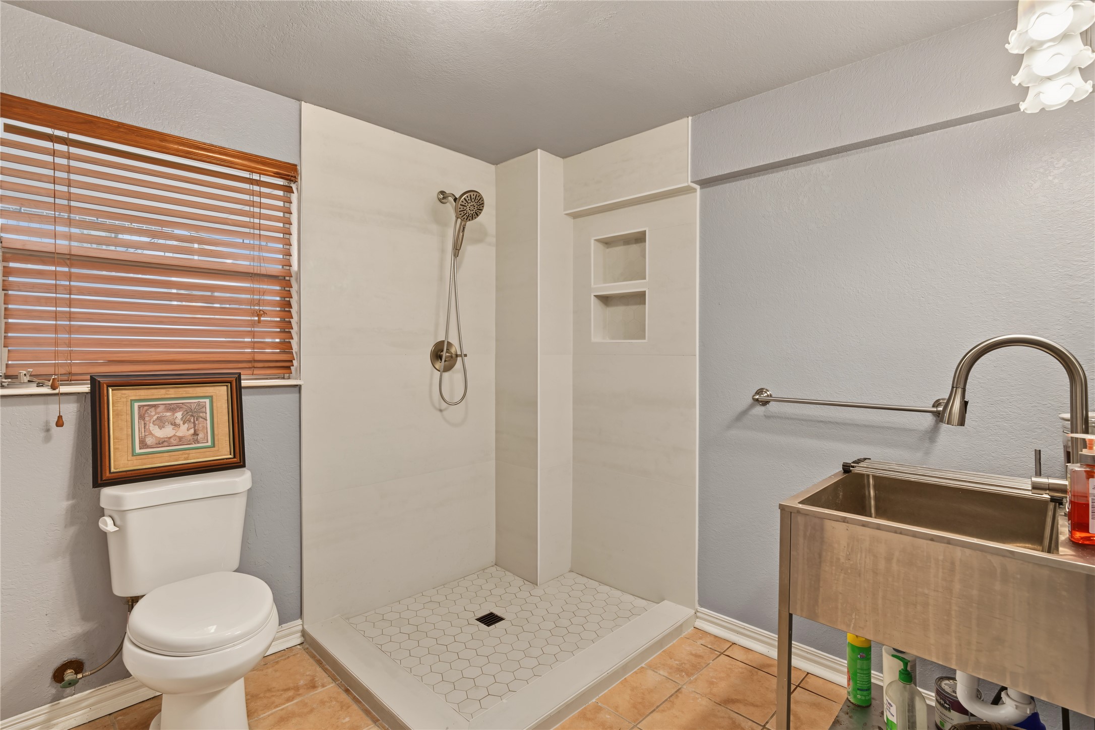 1 N Pelican Street, La Marque, TX 77568