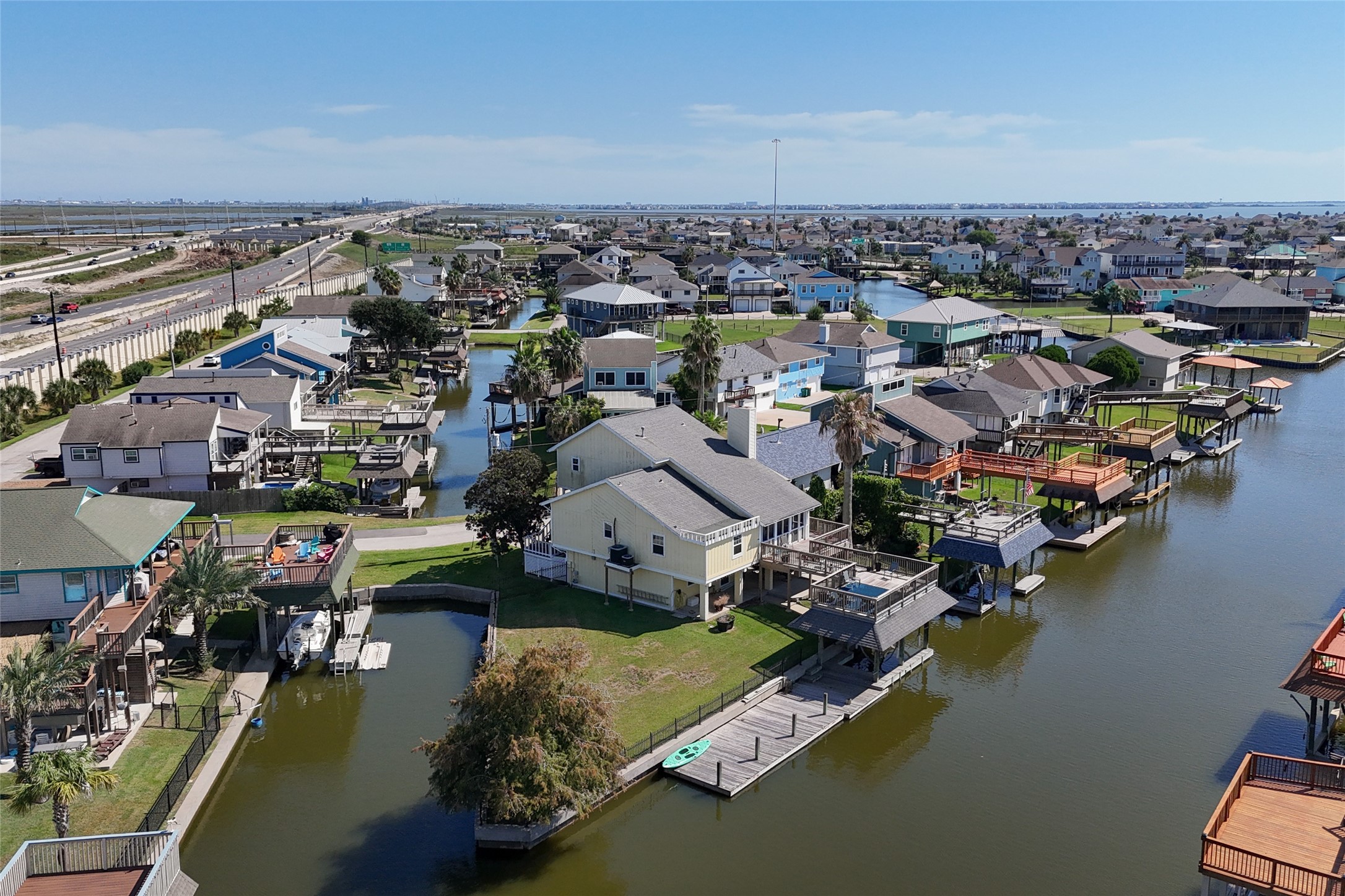 1 N Pelican Street, La Marque, TX 77568