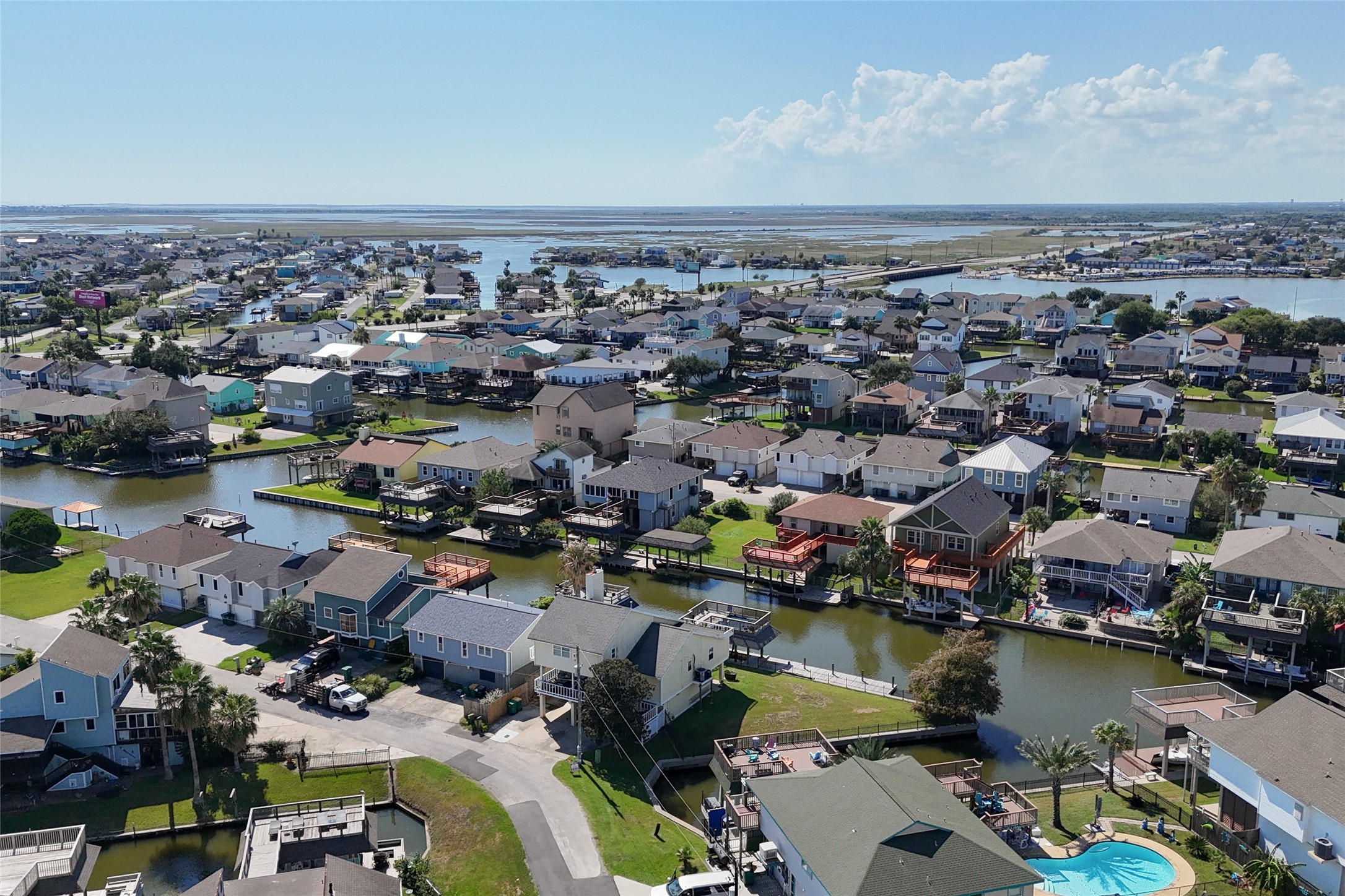 1 N Pelican Street, La Marque, TX 77568