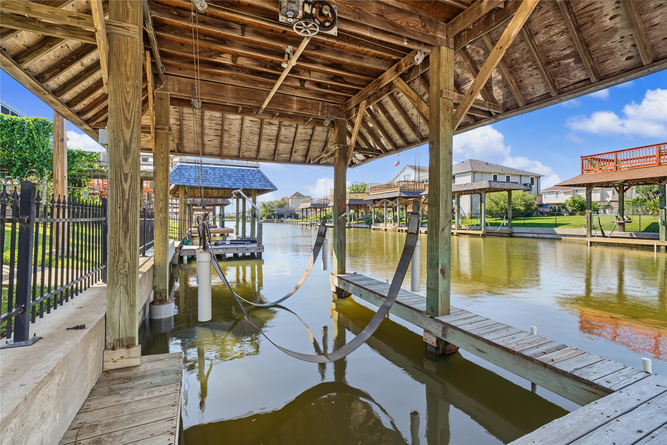 1 N Pelican Street, La Marque, TX 77568