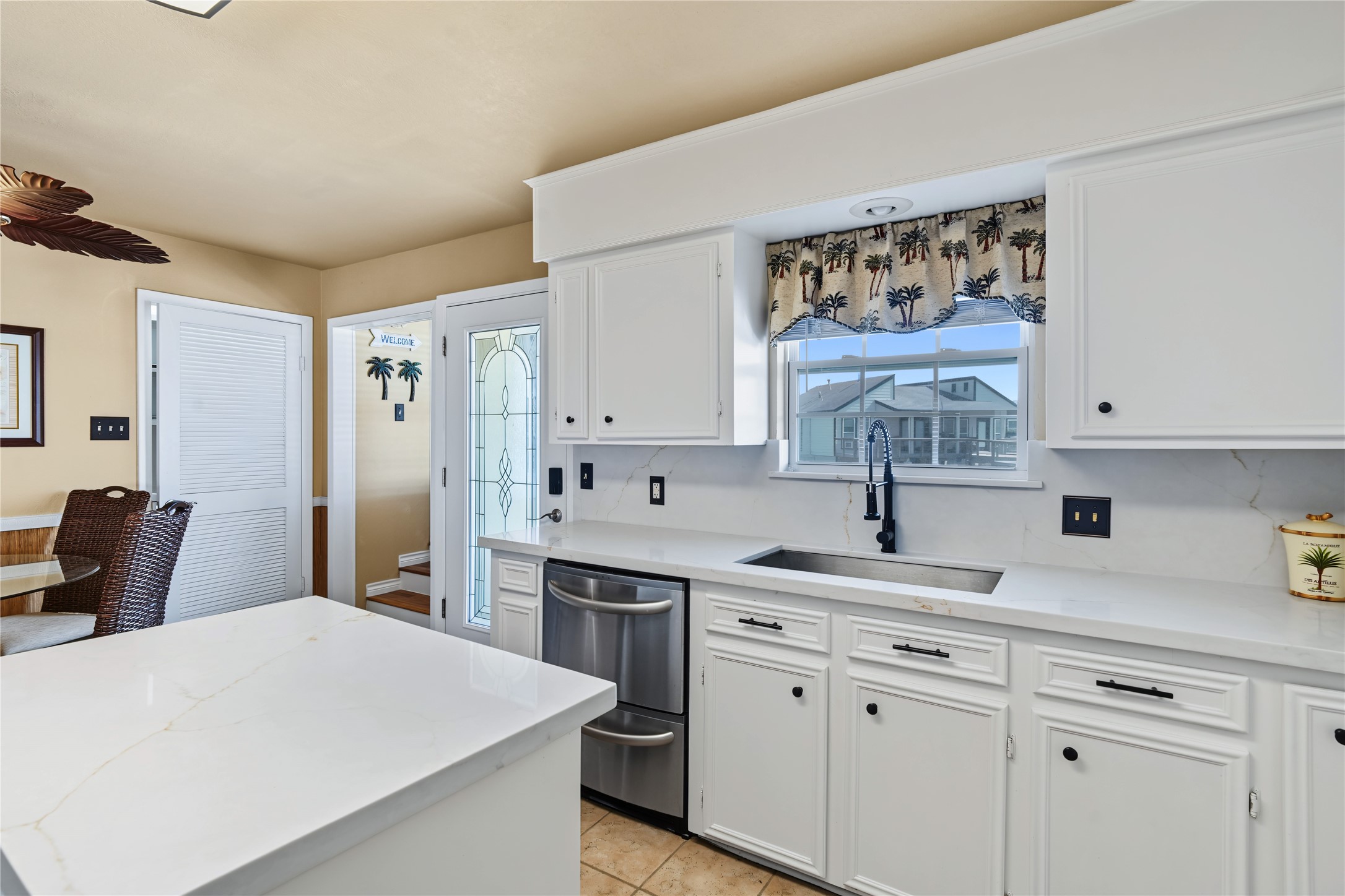 1 N Pelican Street, La Marque, TX 77568