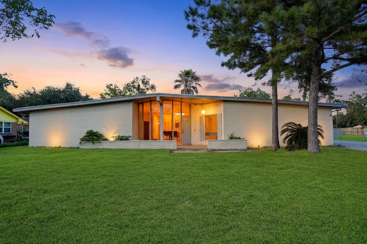 12719 Tammarack Drive, Houston, TX 77013