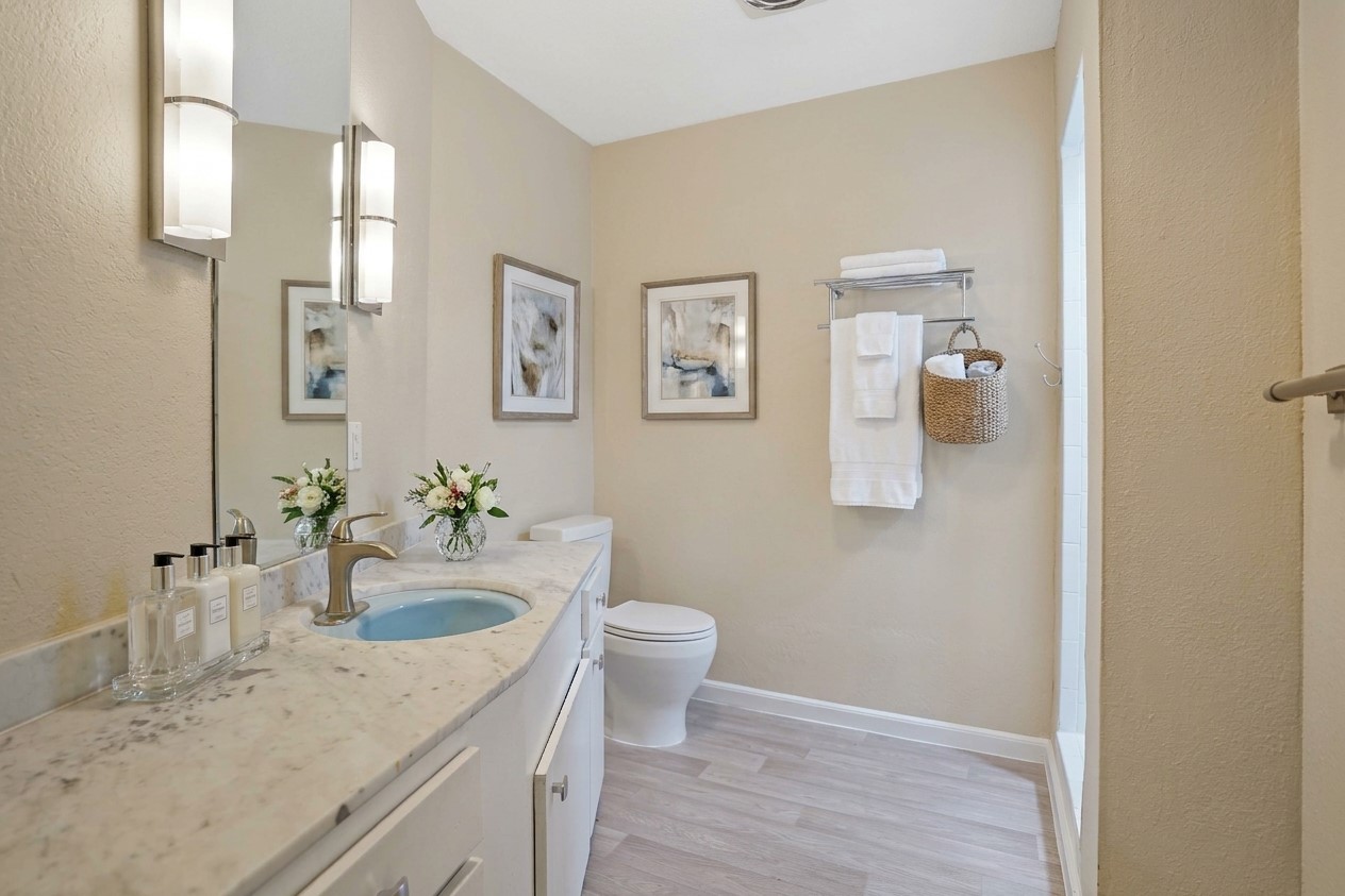12719 Tammarack Drive, Houston, TX 77013