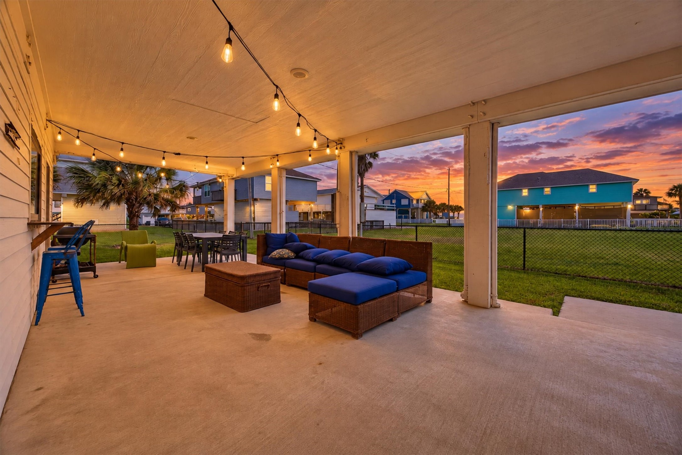 4207 Kent Drive, Galveston, TX 77554