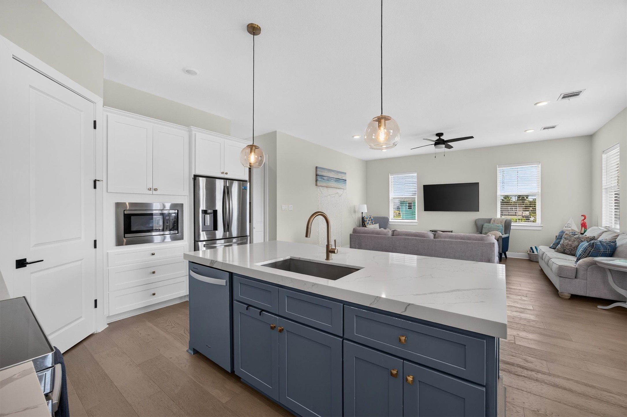 4207 Kent Drive, Galveston, TX 77554
