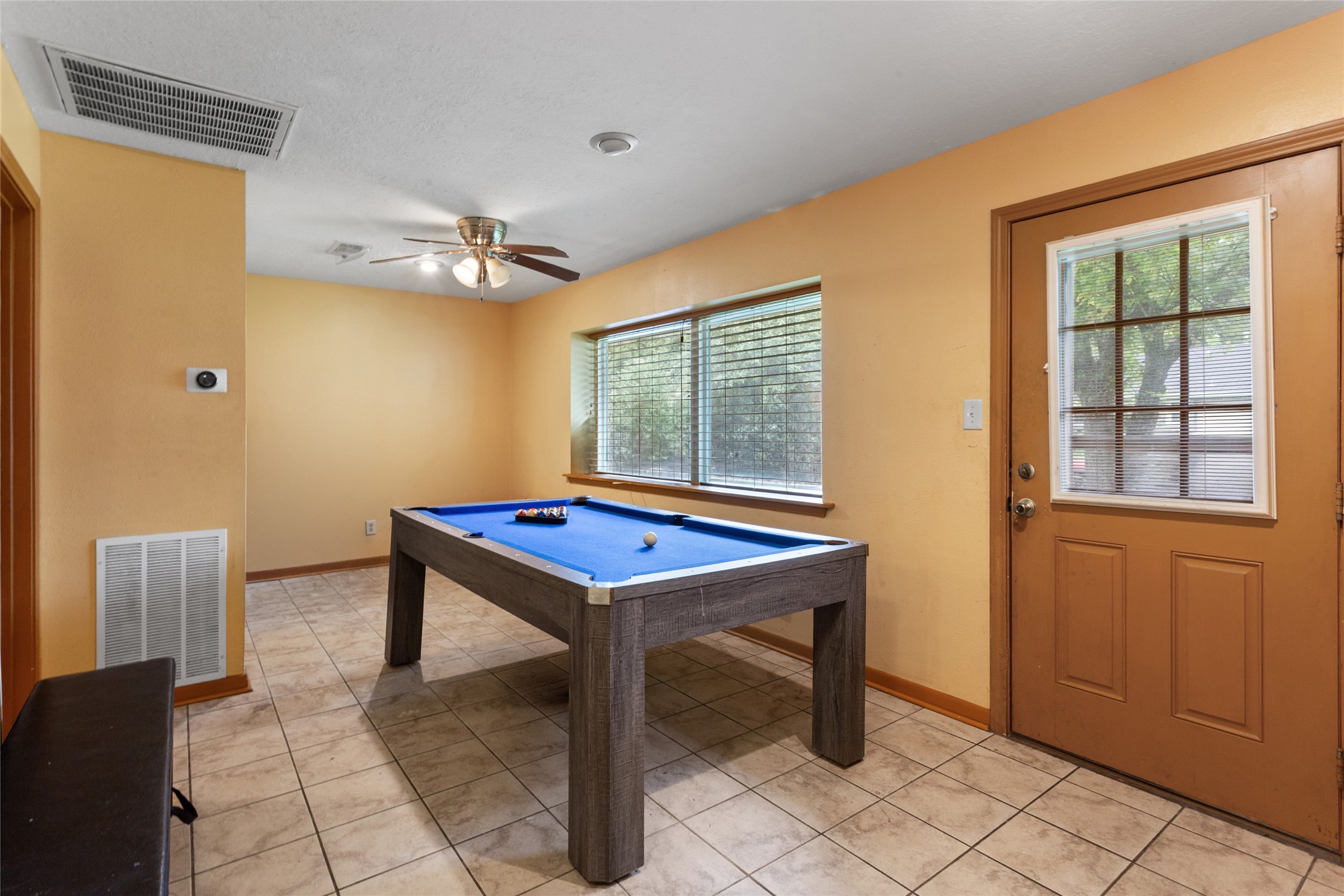 5000 Cedar Creek Drive, Dickinson, TX 77539