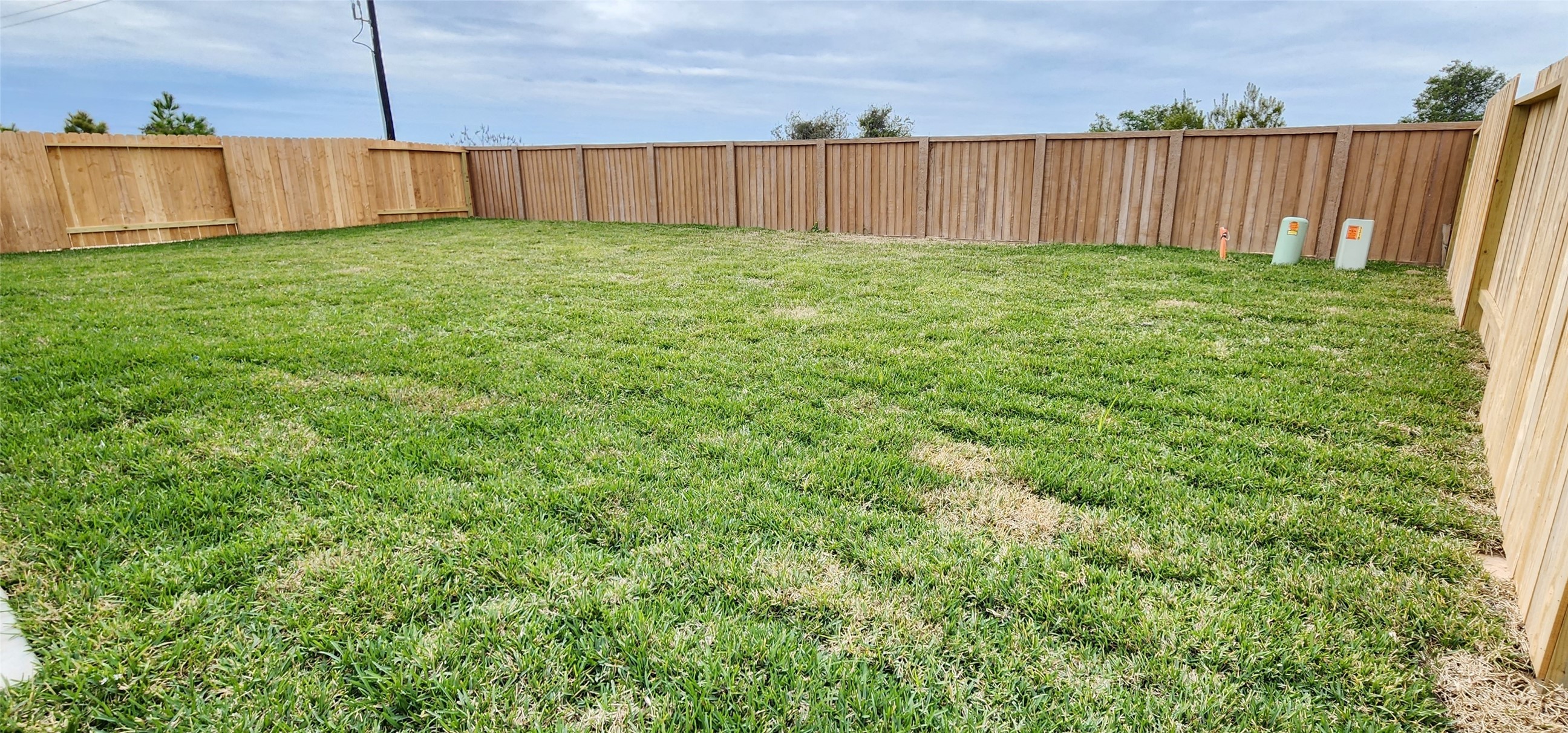 Covered Patio to Backyard view