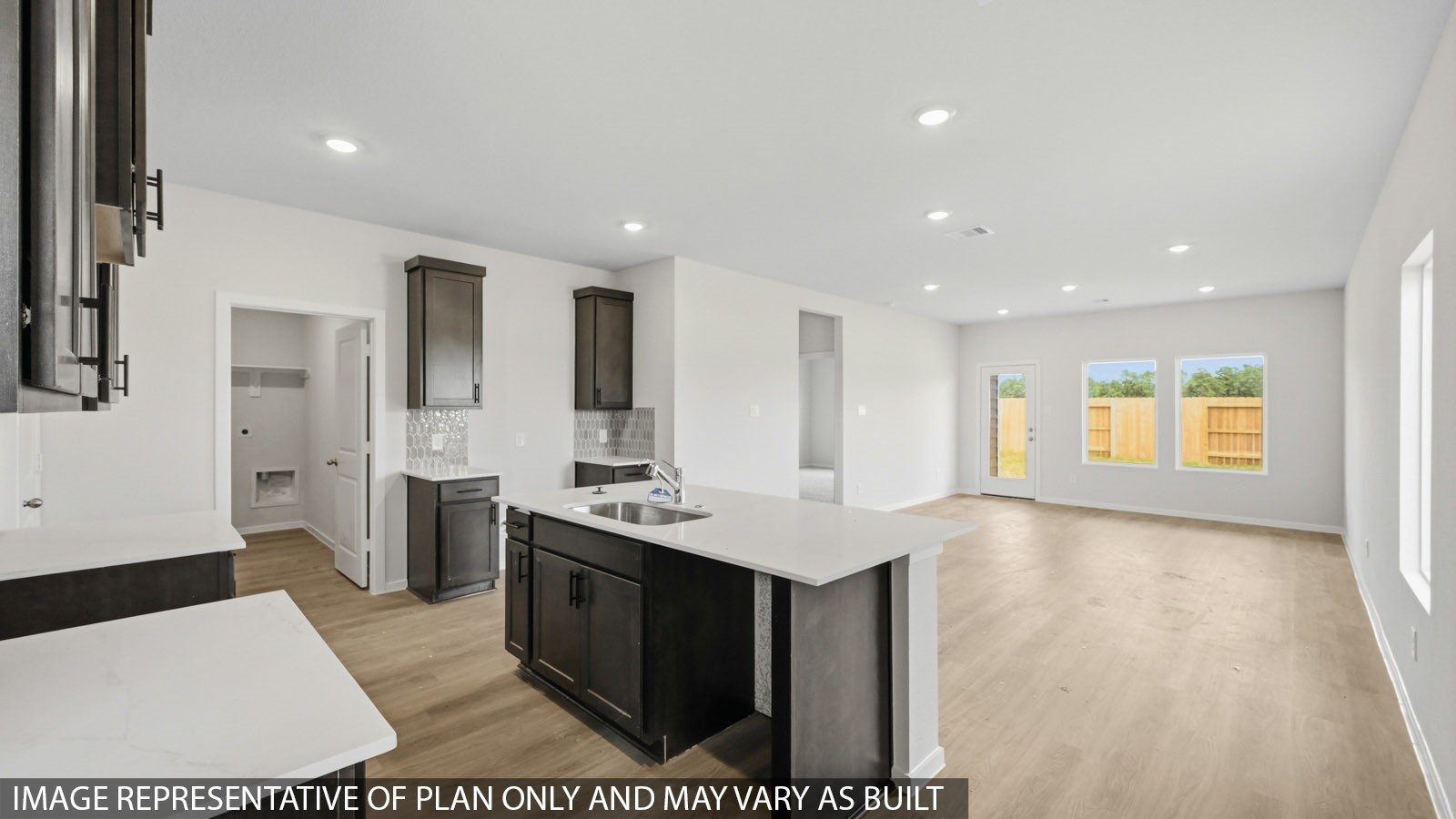 112 Rising Cedar Lane, Hockley, TX 77447