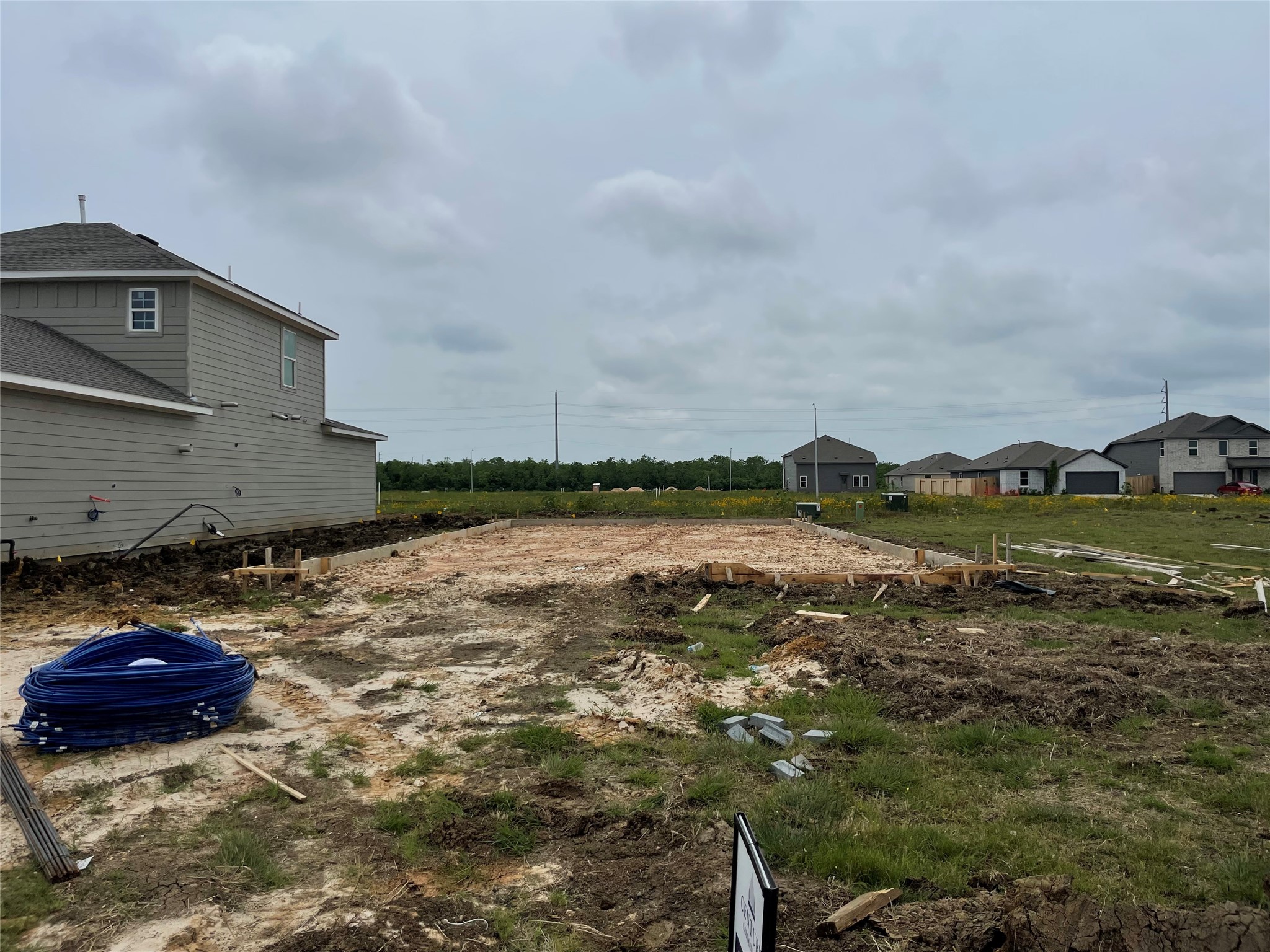 645 Pomegranate Lane, La Marque, TX 77568