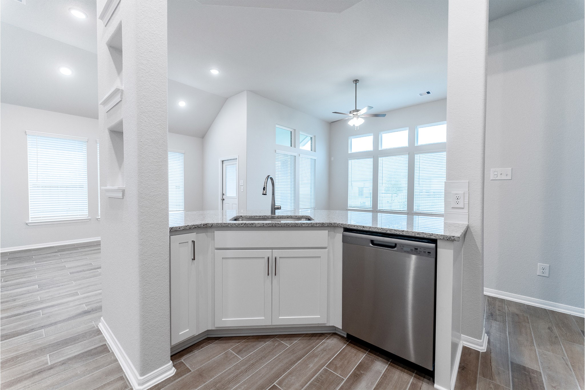 2606 Jasper Oaks Drive, Rosharon, TX 77583 2606 Jasper Oaks Drive, Rosharon, TX 77583