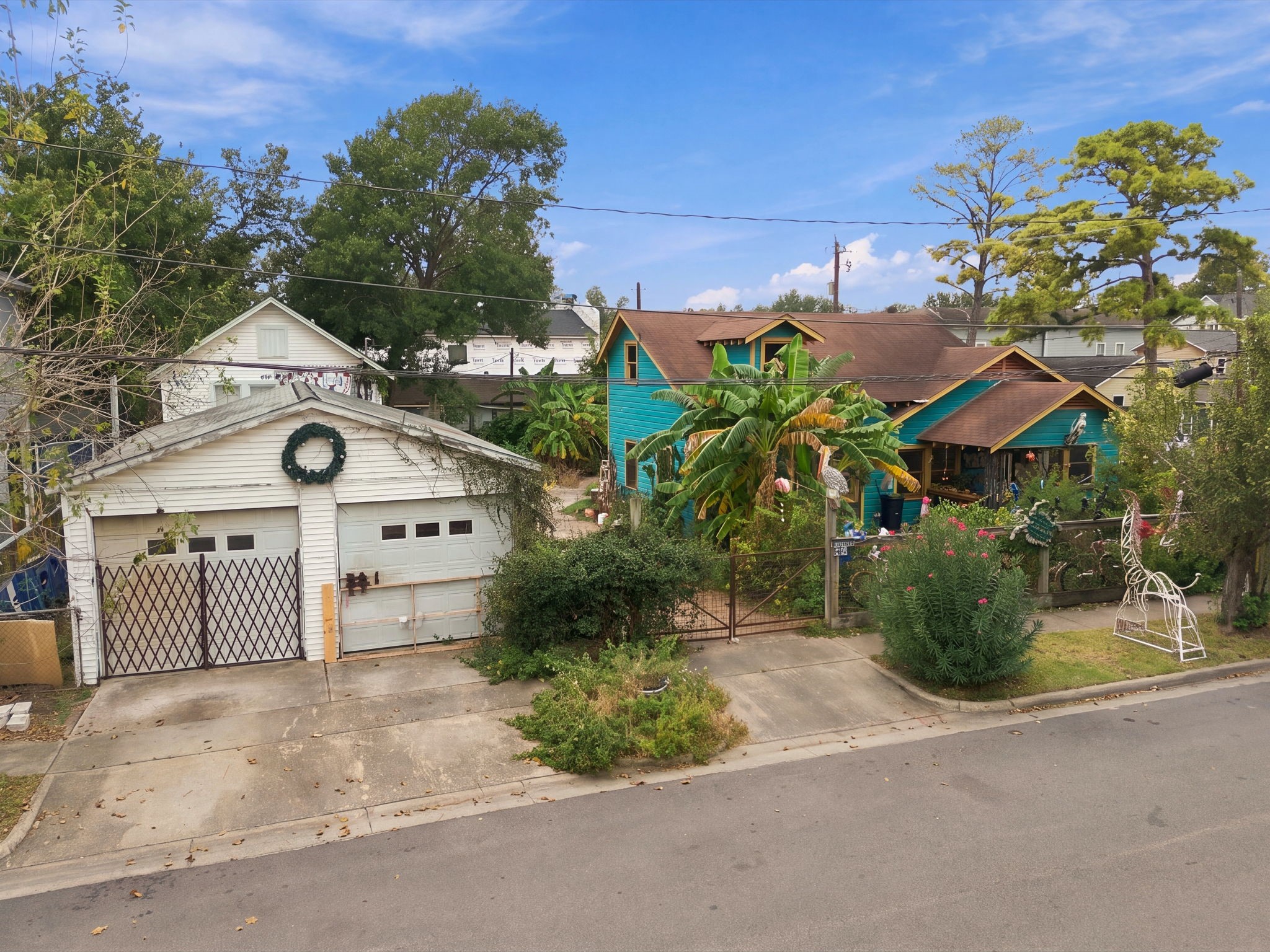 5815 Michaux Street, Houston, TX 77009 5815 Michaux Street, Houston, TX 77009