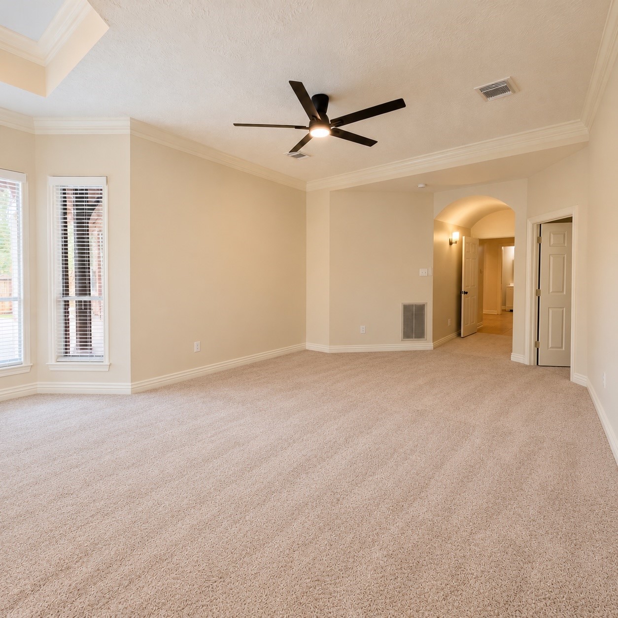 6 Meadow Rose Place, The Woodlands, TX 77382