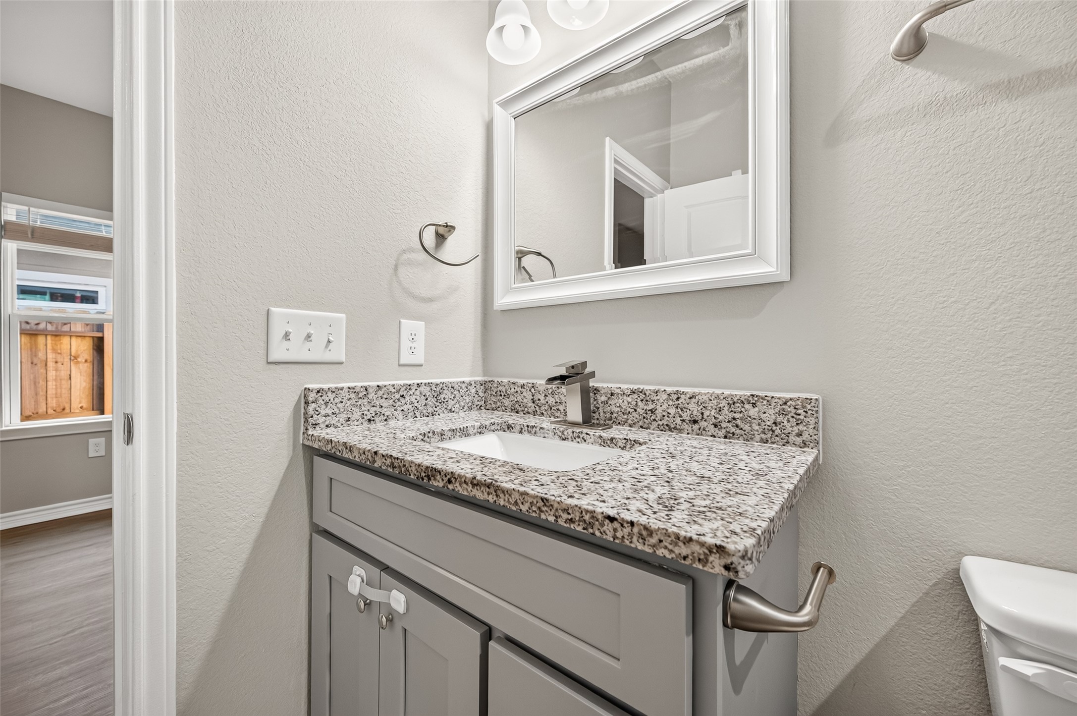 16853 Glenheath, Montgomery, TX 77316