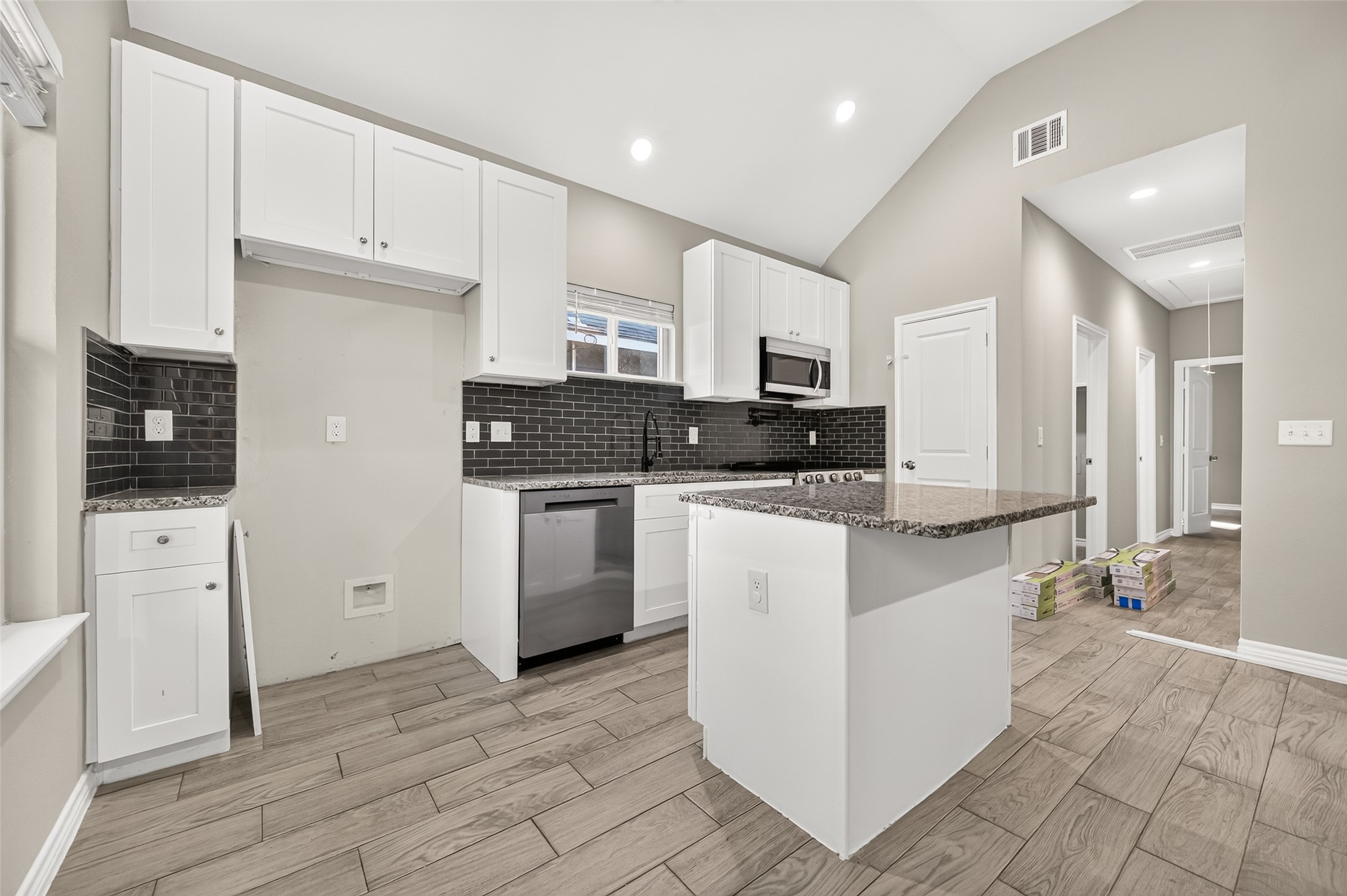 16853 Glenheath, Montgomery, TX 77316
