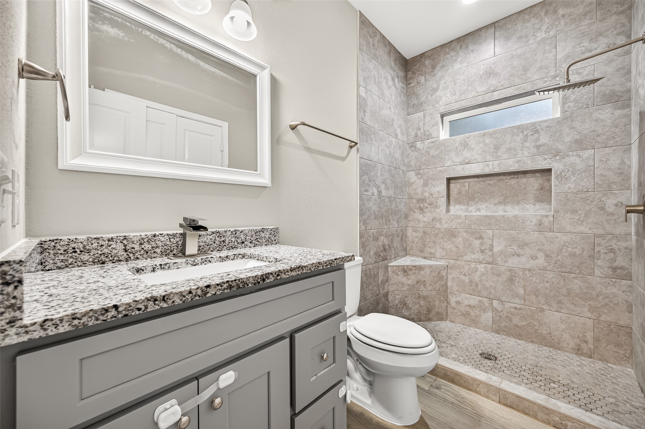 16853 Glenheath, Montgomery, TX 77316