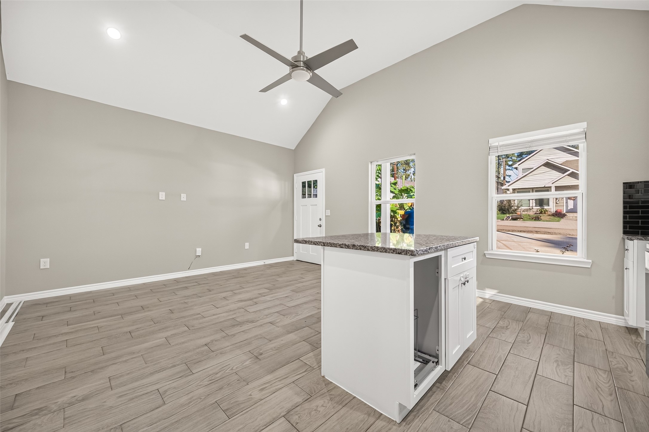 16853 Glenheath, Montgomery, TX 77316