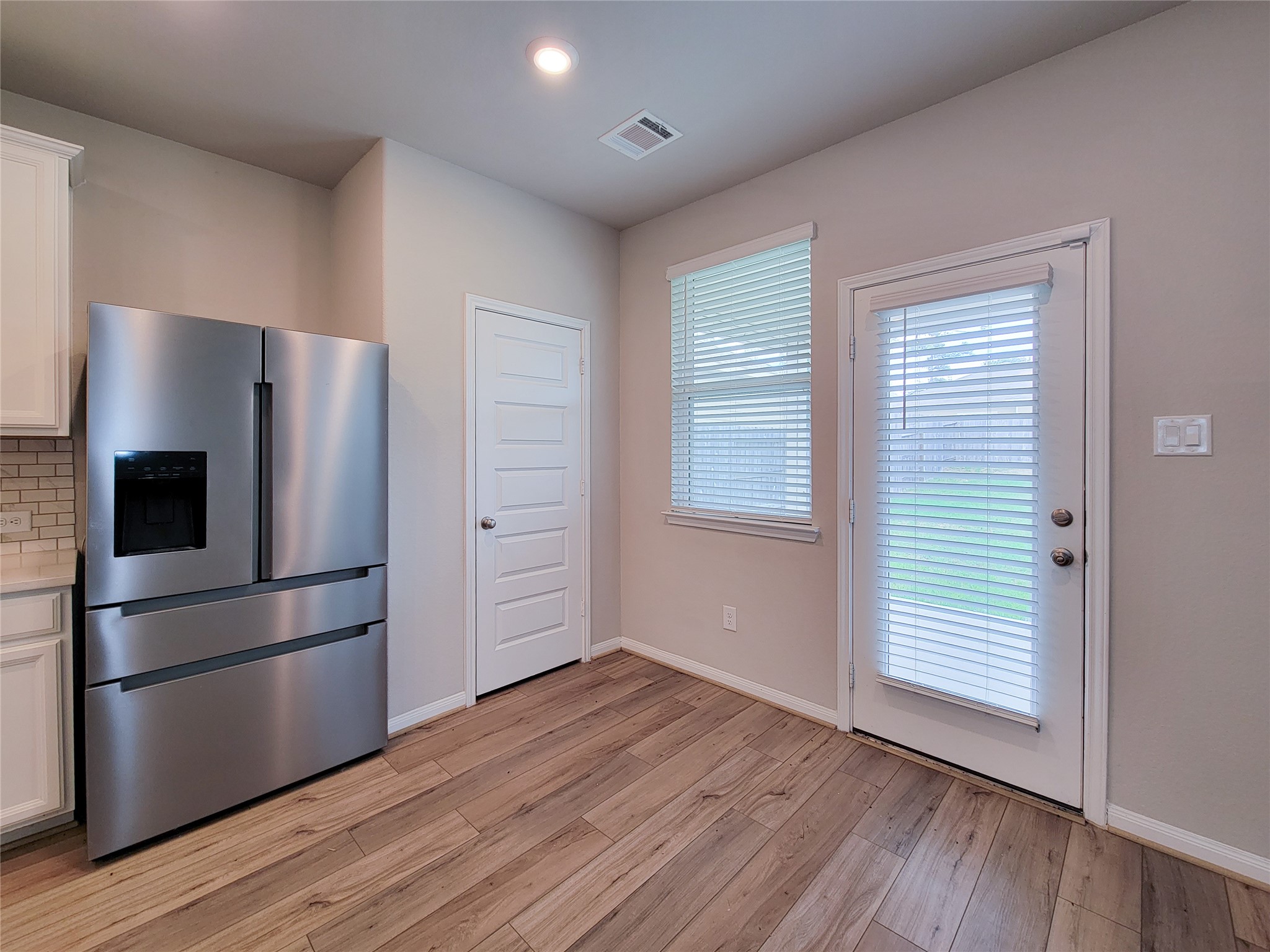 18528 Meadow Point Lane, Conroe, TX 77316