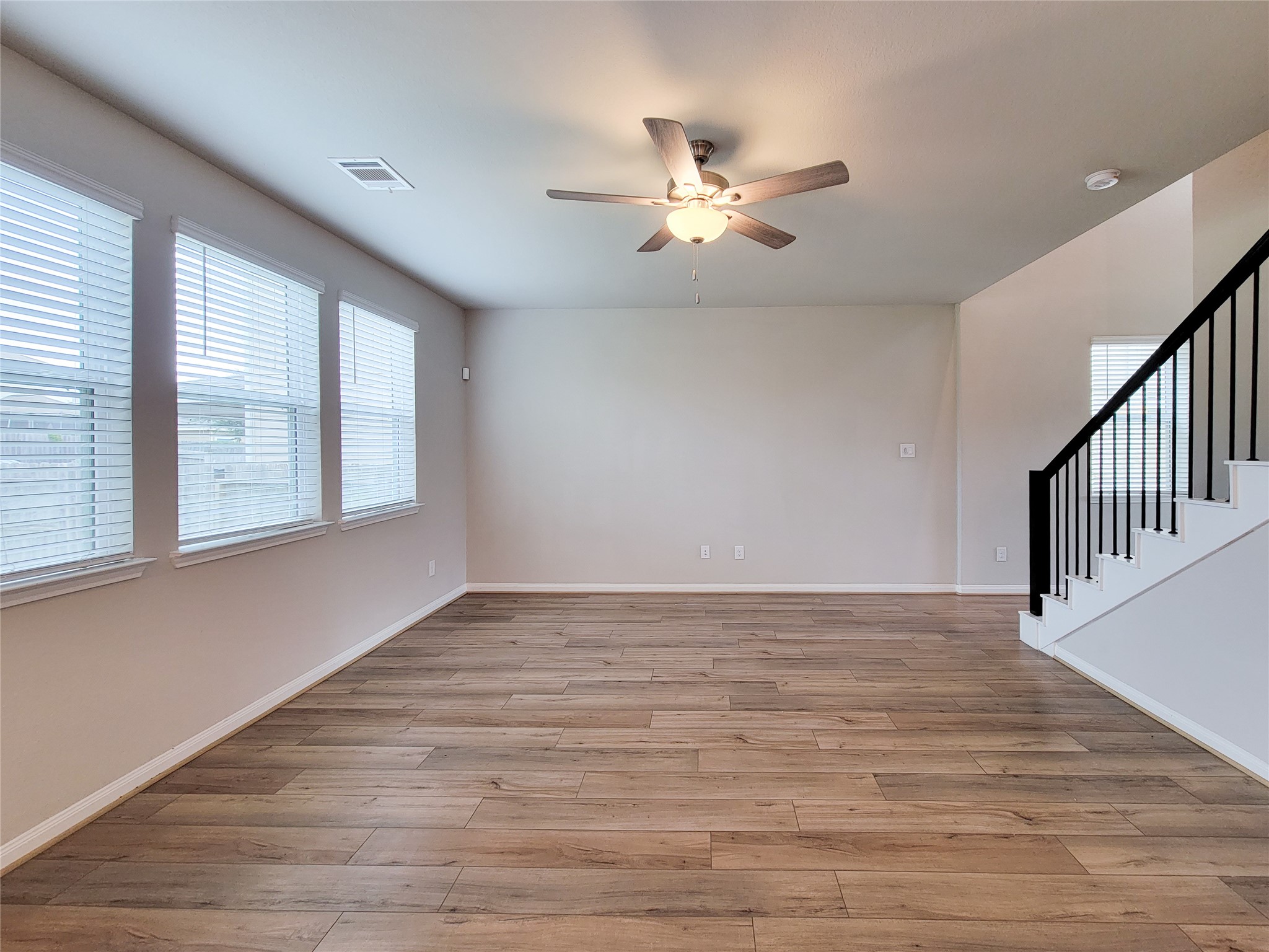 18528 Meadow Point Lane, Conroe, TX 77316