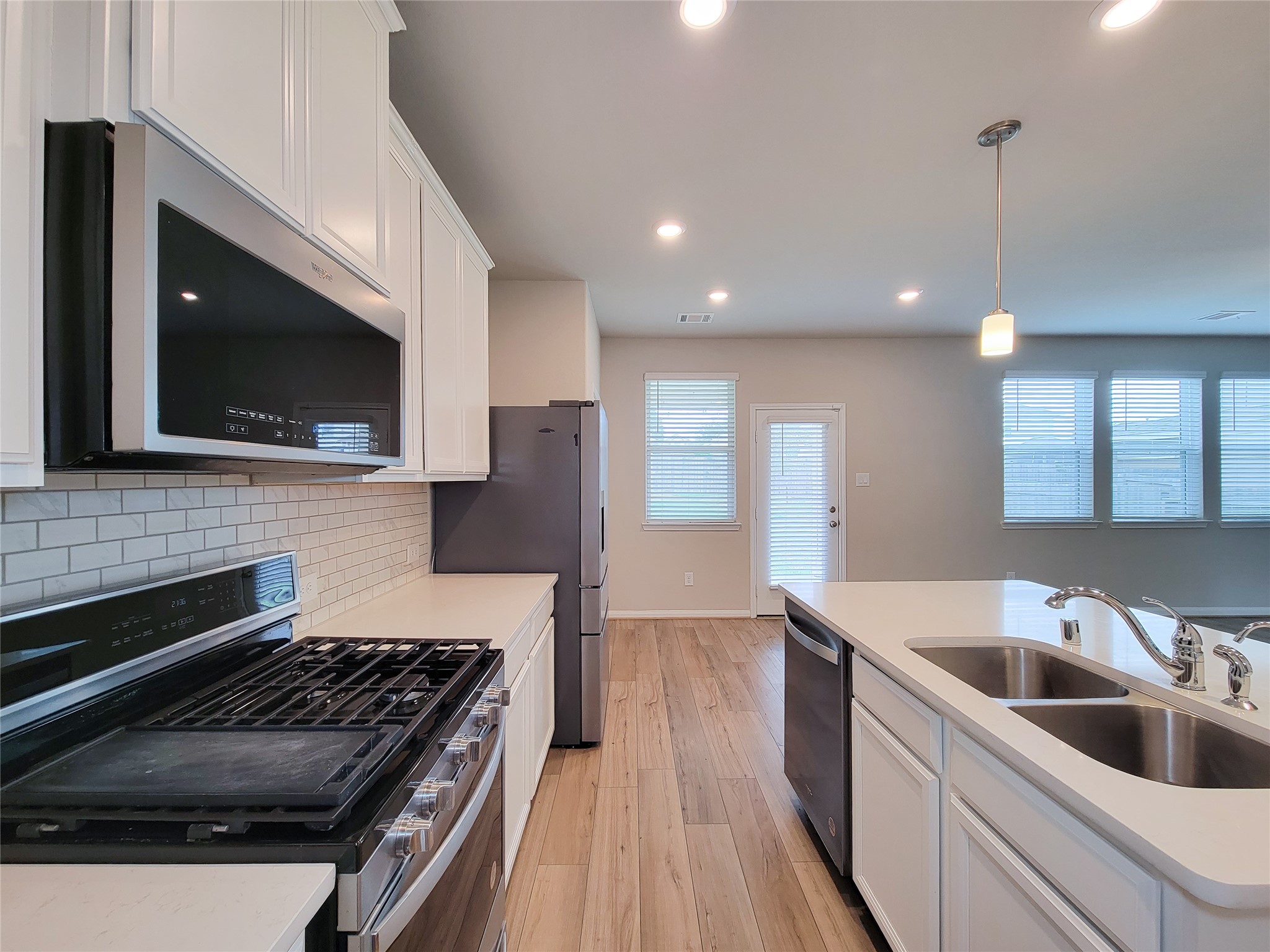 18528 Meadow Point Lane, Conroe, TX 77316