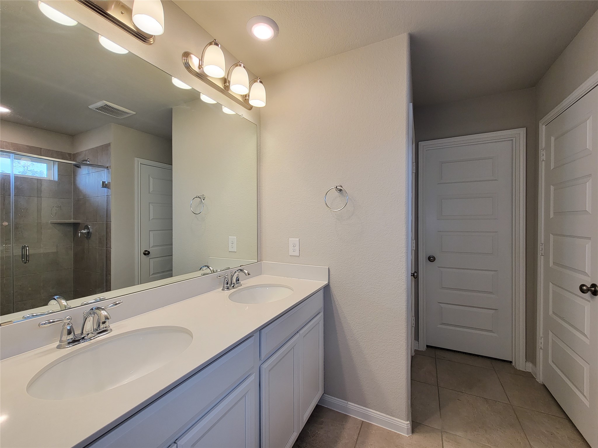18528 Meadow Point Lane, Conroe, TX 77316