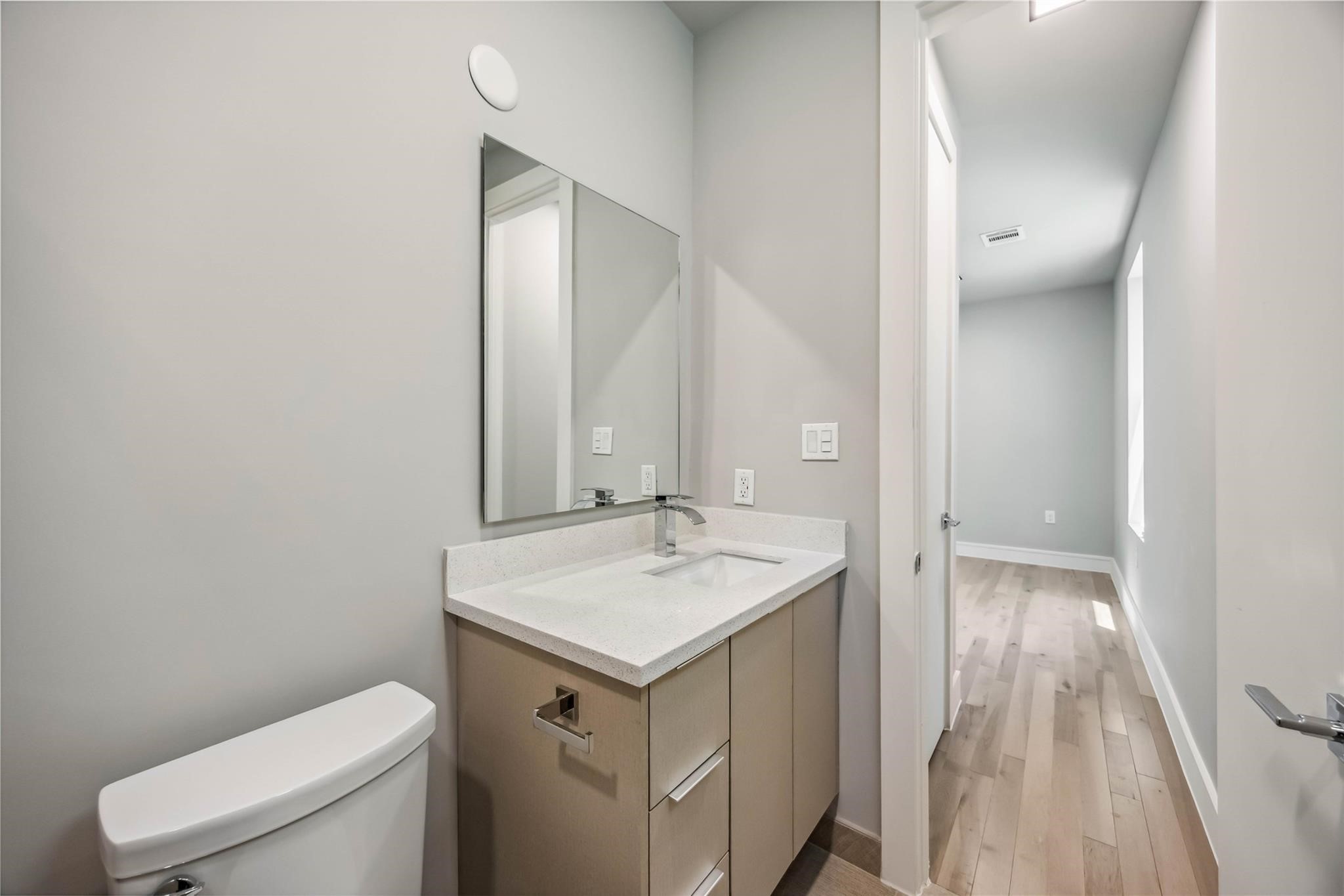 1115 W 21st Street, Houston, TX 77008