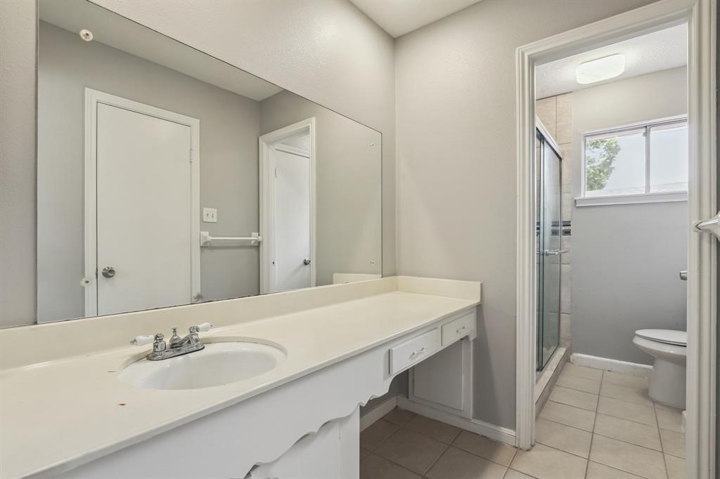 7203 Lacy Hill Drive, Houston, TX 77036