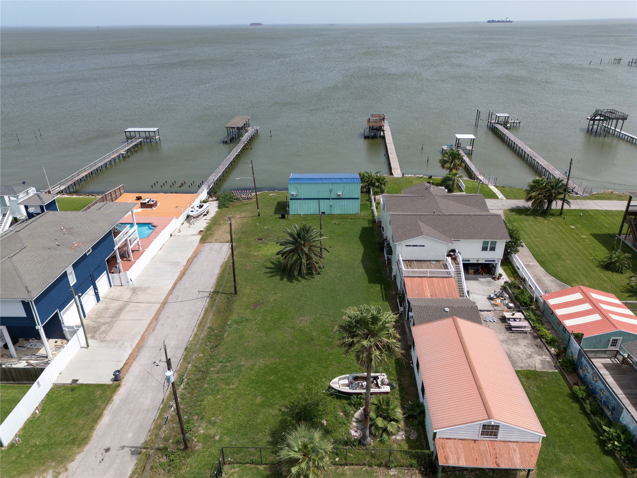 1917 Avenue A, San Leon, TX 77539