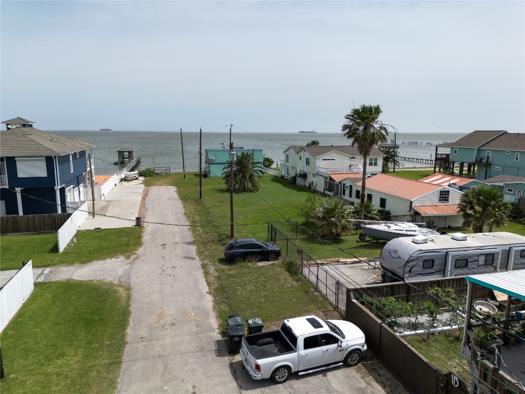 1917 Avenue A, San Leon, TX 77539