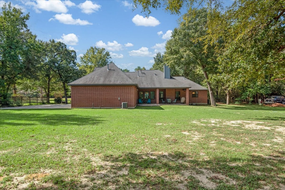 11325 Majestic Drive, Montgomery, TX 77316