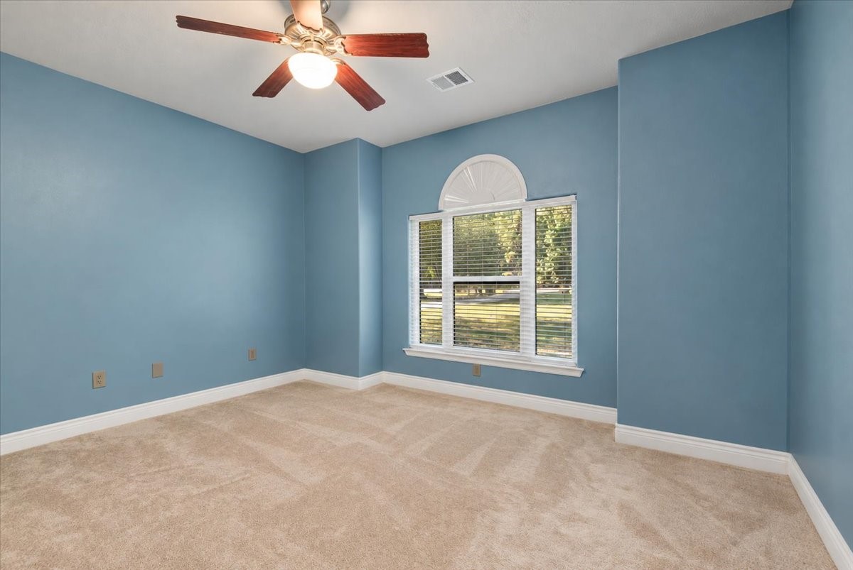 11325 Majestic Drive, Montgomery, TX 77316